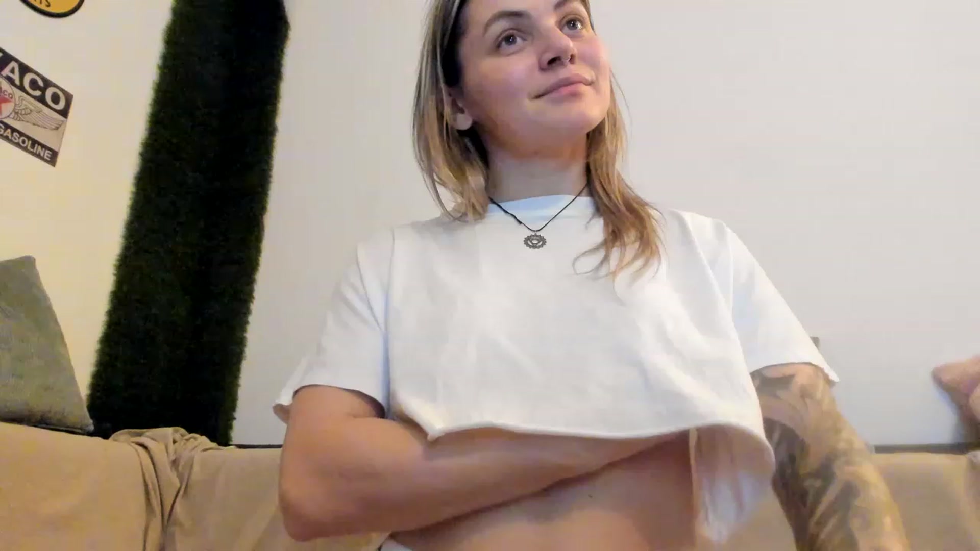 Gallery image thumbnail from PisuVamp_'s myfreecams stream on, 02/25/2023, 21:31 image 11 of 20