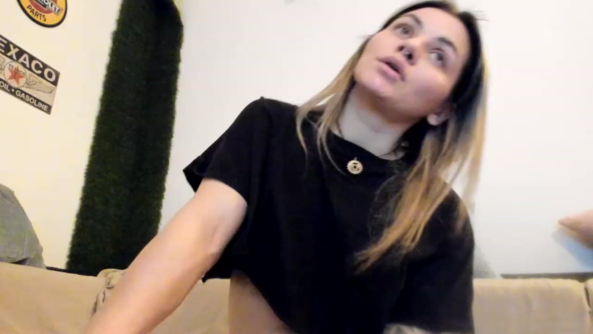 Gallery image thumbnail from PisuVamp_'s myfreecams stream on, 03/15/2023, 21:53 image 17 of 20