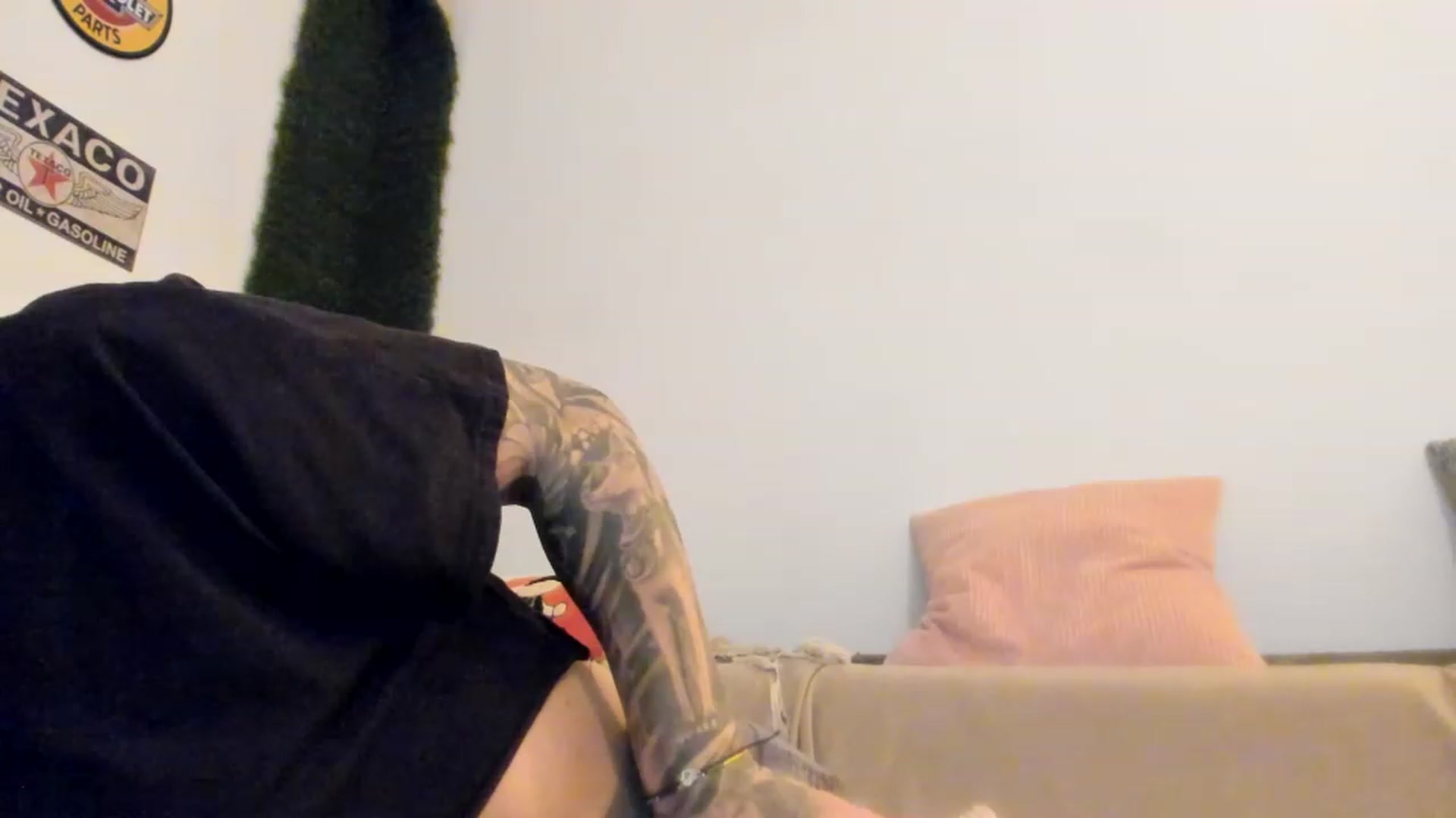 Gallery image thumbnail from PisuVamp_'s myfreecams stream on, 04/07/2023, 22:14 image 11 of 20