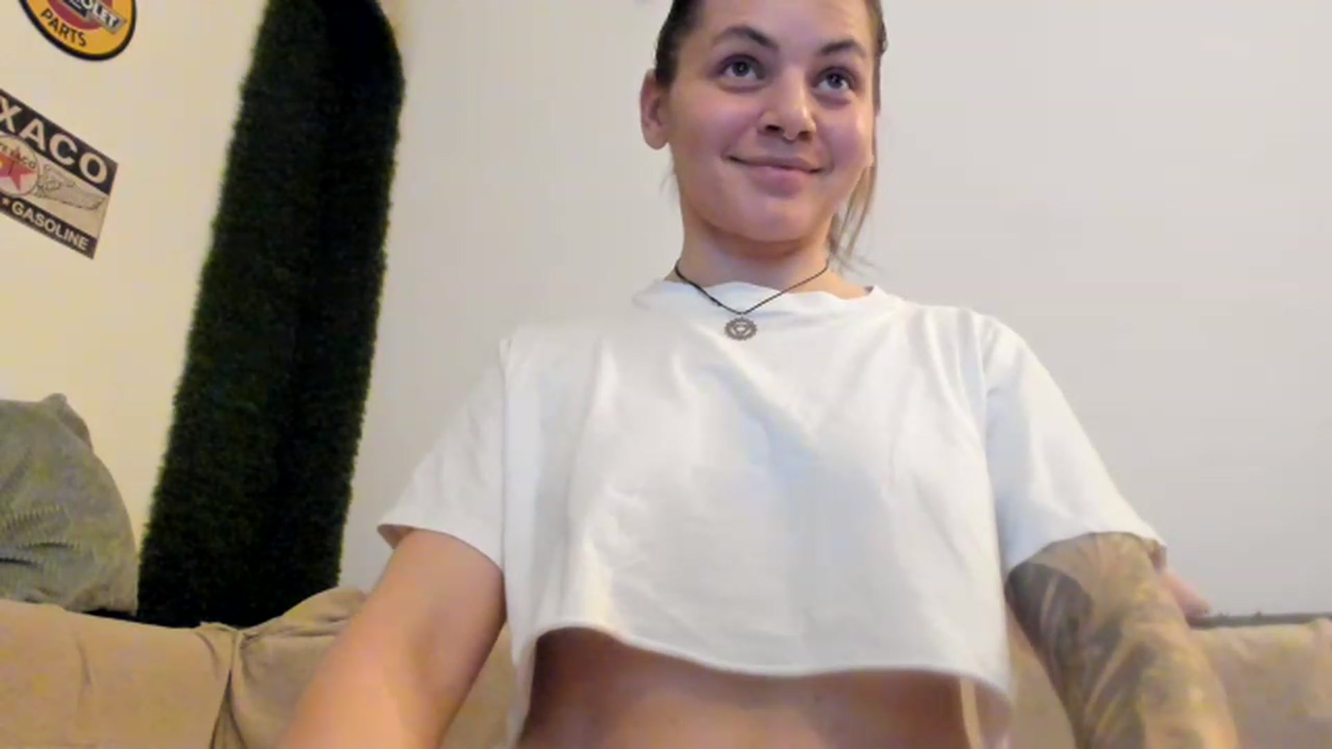 Gallery image thumbnail from PisuVamp_'s myfreecams stream on, 04/25/2023, 20:56 image 17 of 20