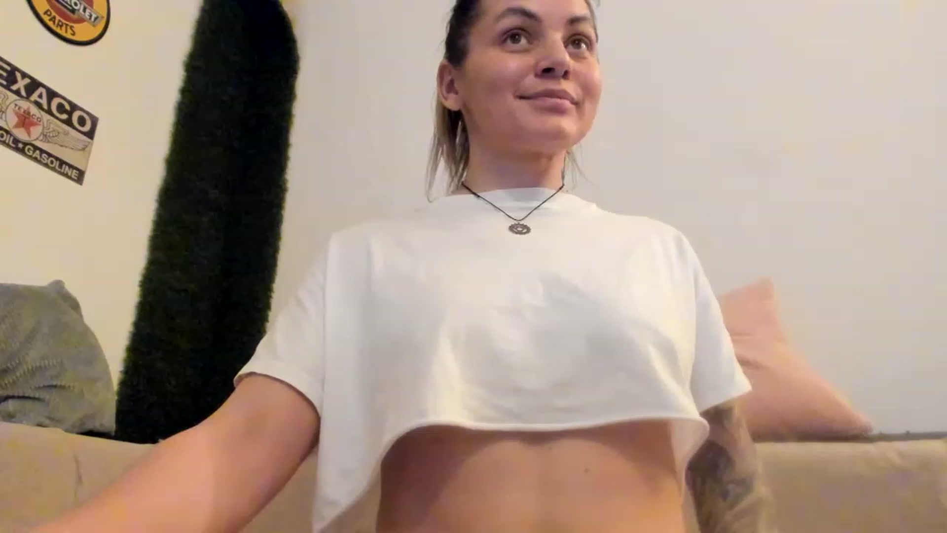 Gallery image thumbnail from PisuVamp_'s myfreecams stream on, 04/25/2023, 21:37 image 13 of 20