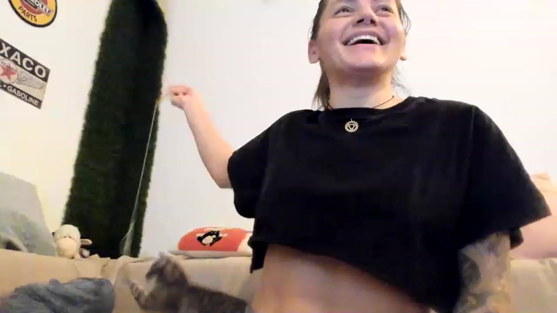 Gallery image thumbnail from PisuVamp_'s myfreecams stream on, 05/19/2023, 20:54 image 11 of 20