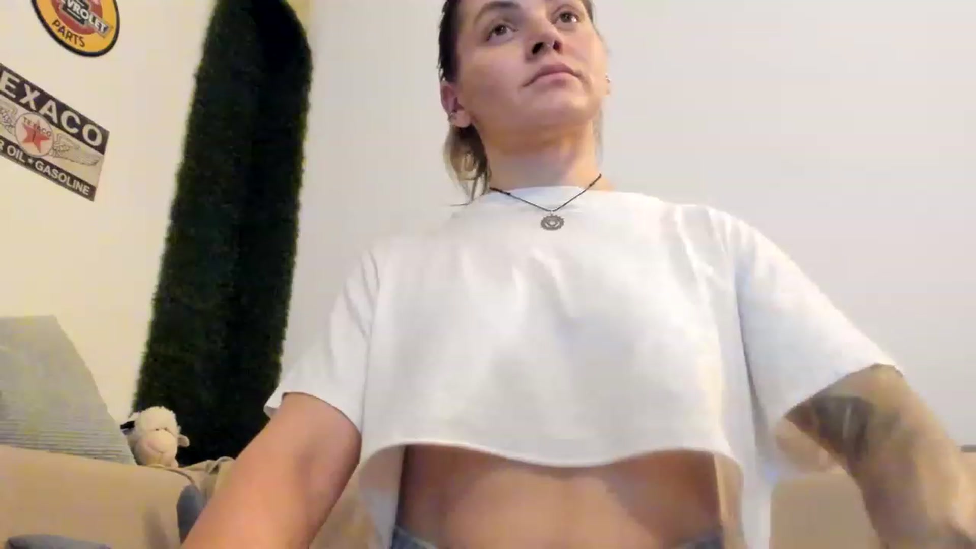 Gallery image thumbnail from PisuVamp_'s myfreecams stream on, 06/01/2023, 20:32 image 2 of 20