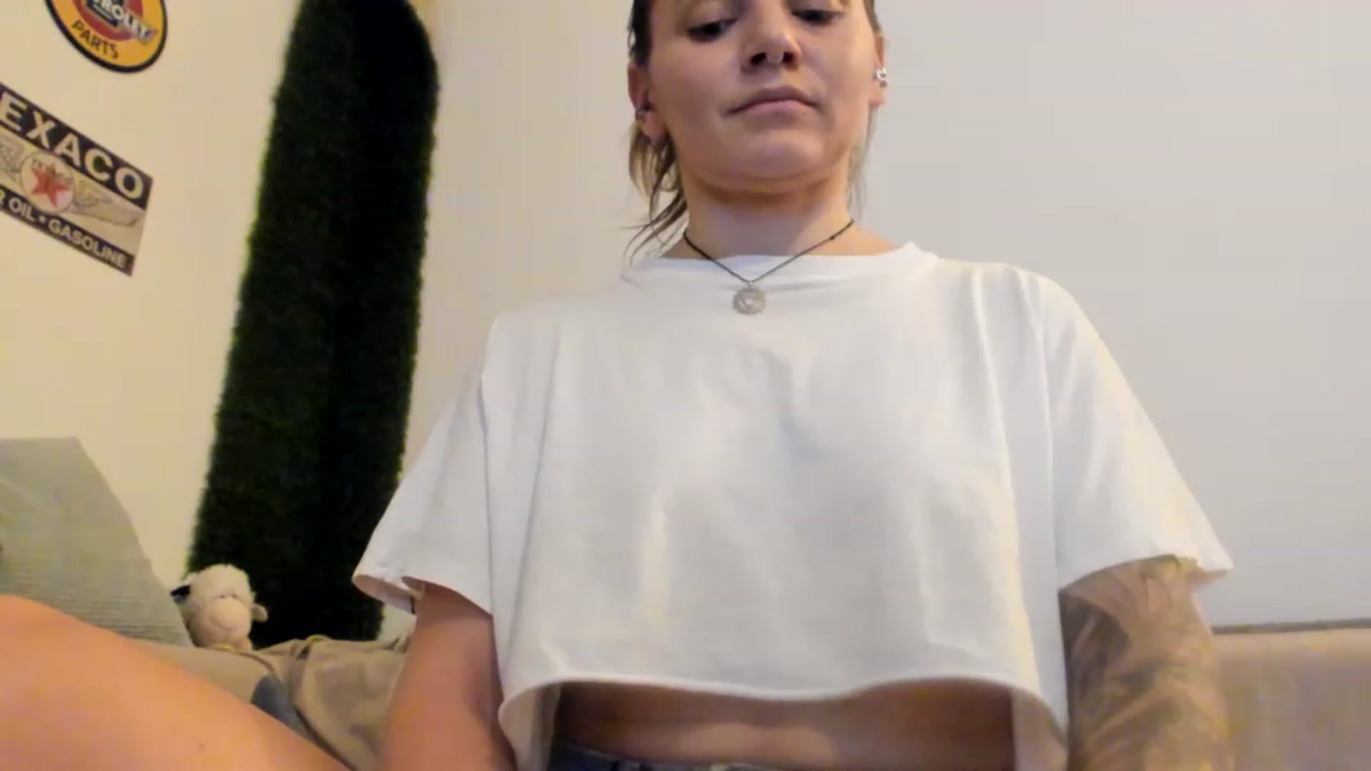 Gallery image thumbnail from PisuVamp_'s myfreecams stream on, 06/01/2023, 20:32 image 4 of 20