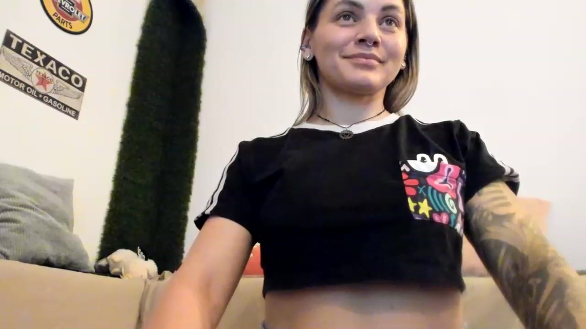 Gallery image thumbnail from PisuVamp_'s myfreecams stream on, 06/09/2023, 20:05 image 9 of 20