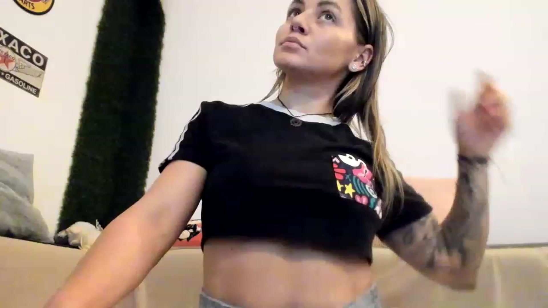 Gallery image thumbnail from PisuVamp_'s myfreecams stream on, 06/09/2023, 20:05 image 3 of 20