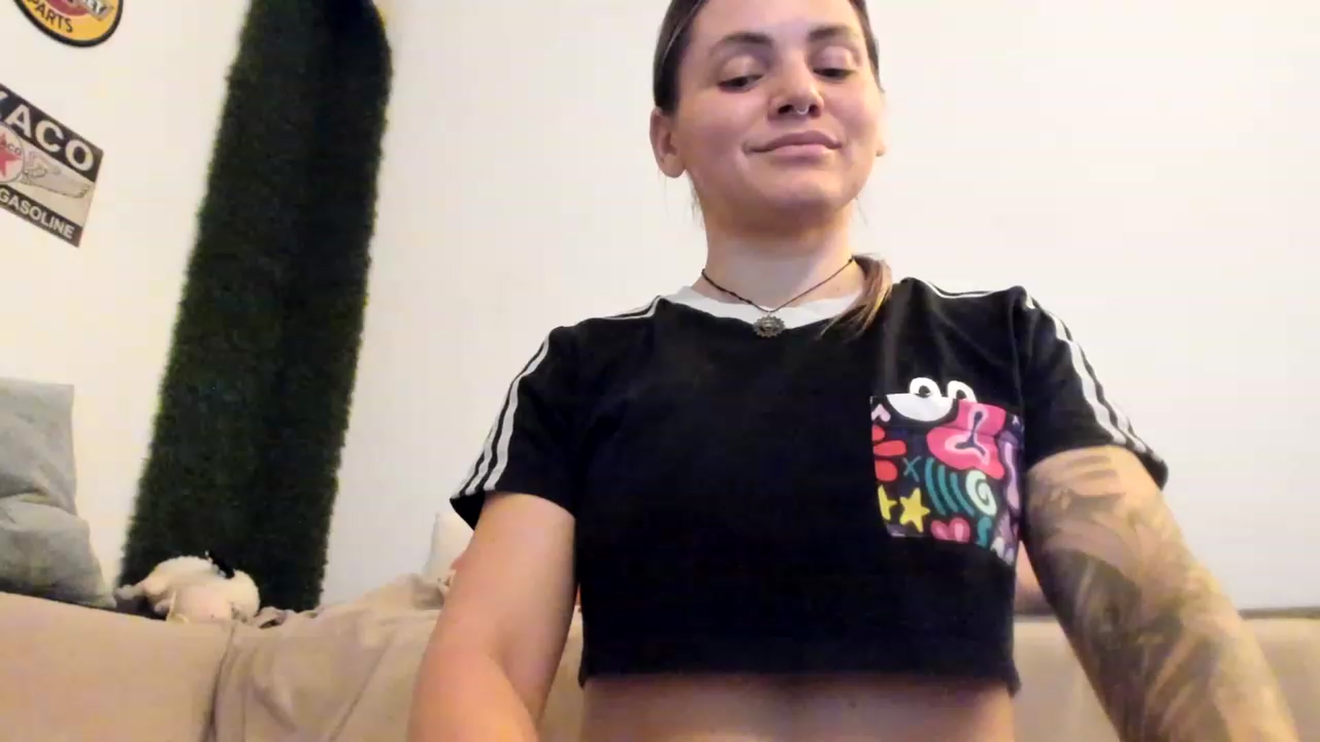 Gallery image thumbnail from PisuVamp_'s myfreecams stream on, 06/10/2023, 20:55 image 1 of 20