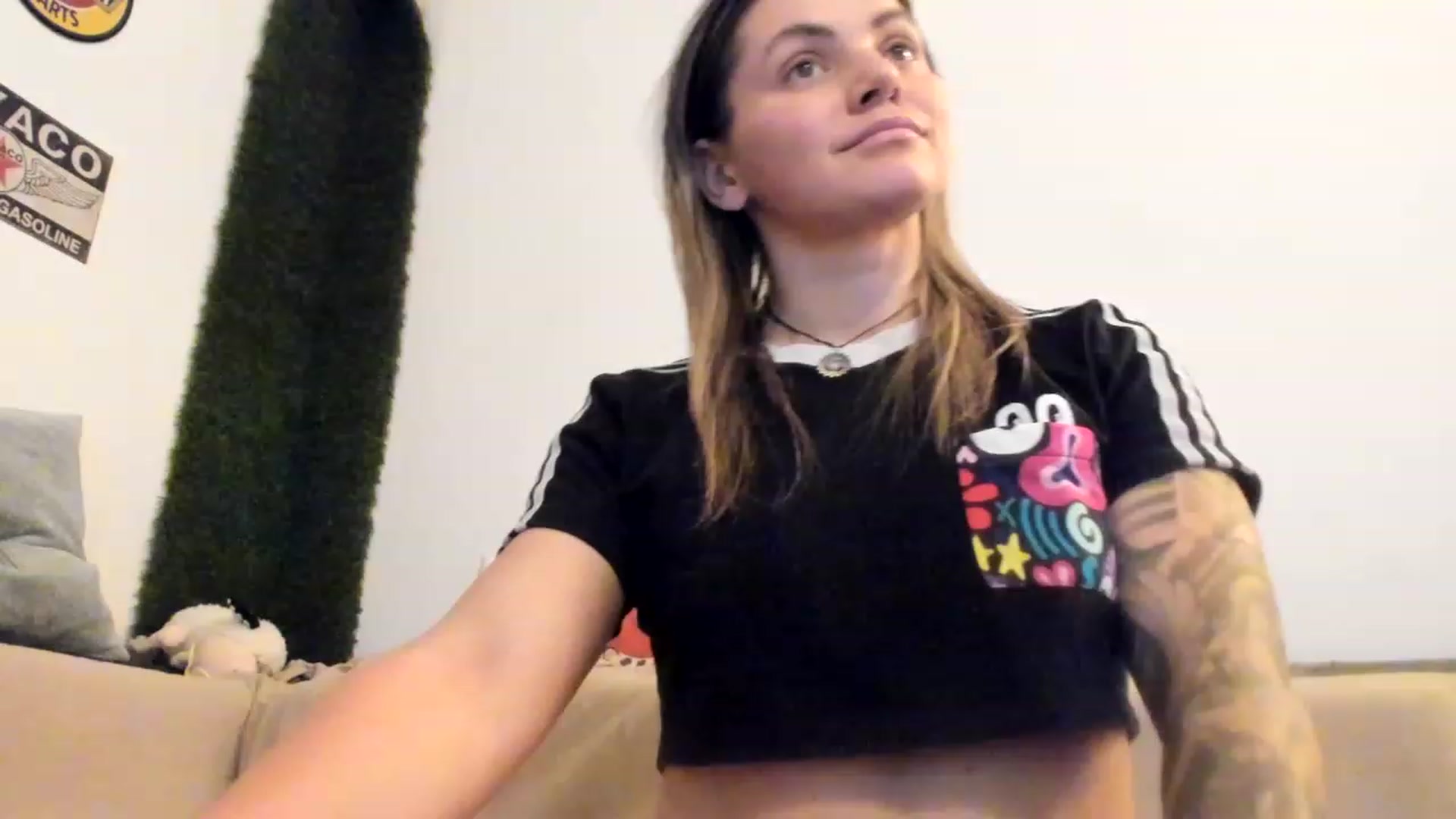 Gallery image thumbnail from PisuVamp_'s myfreecams stream on, 06/10/2023, 20:55 image 19 of 20