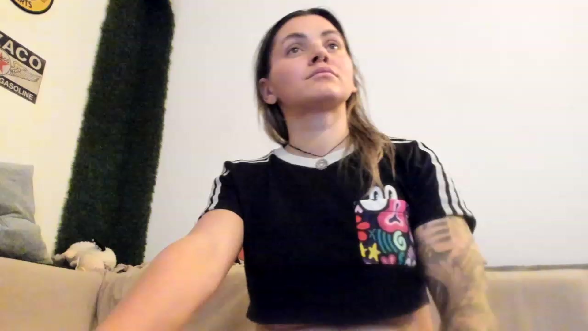 Gallery image thumbnail from PisuVamp_'s myfreecams stream on, 06/10/2023, 21:09 image 8 of 20