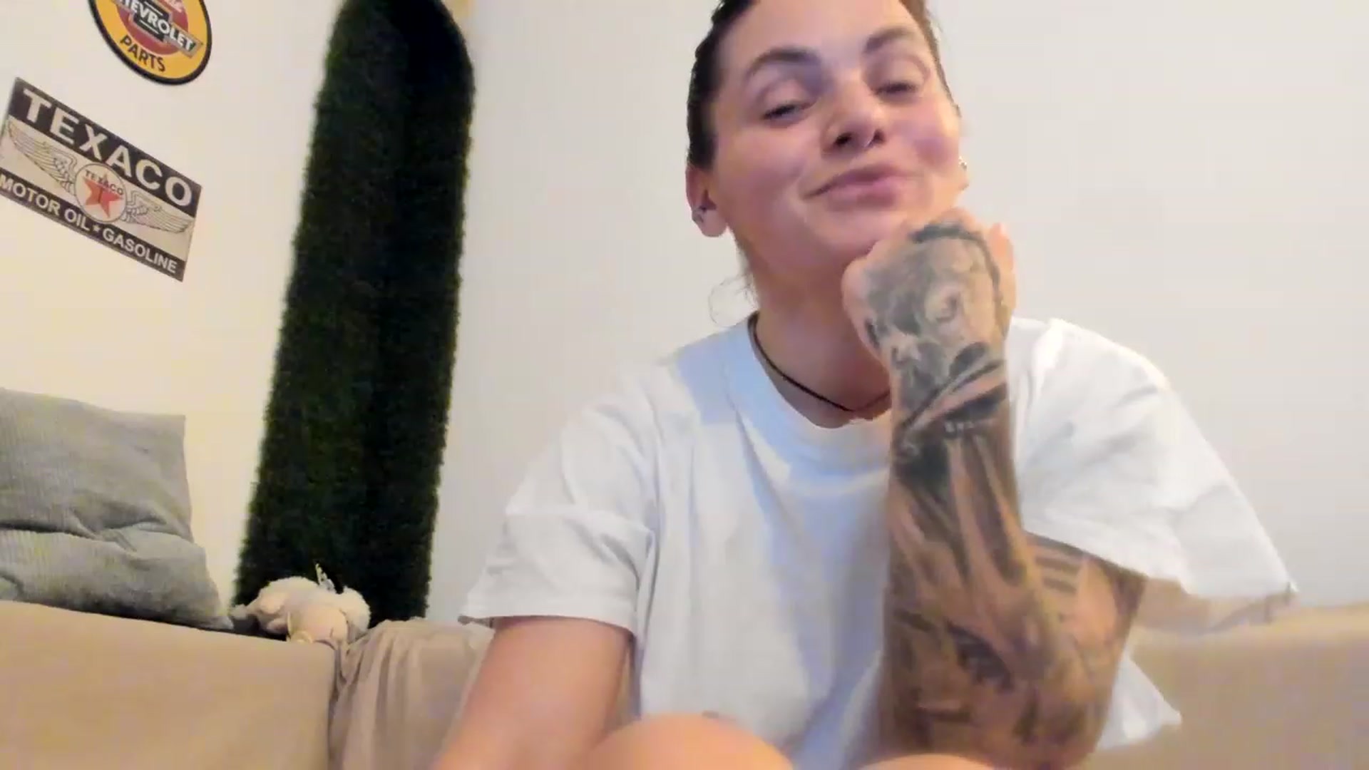 Gallery image thumbnail from PisuVamp_'s myfreecams stream on, 06/13/2023, 21:47 image 19 of 20