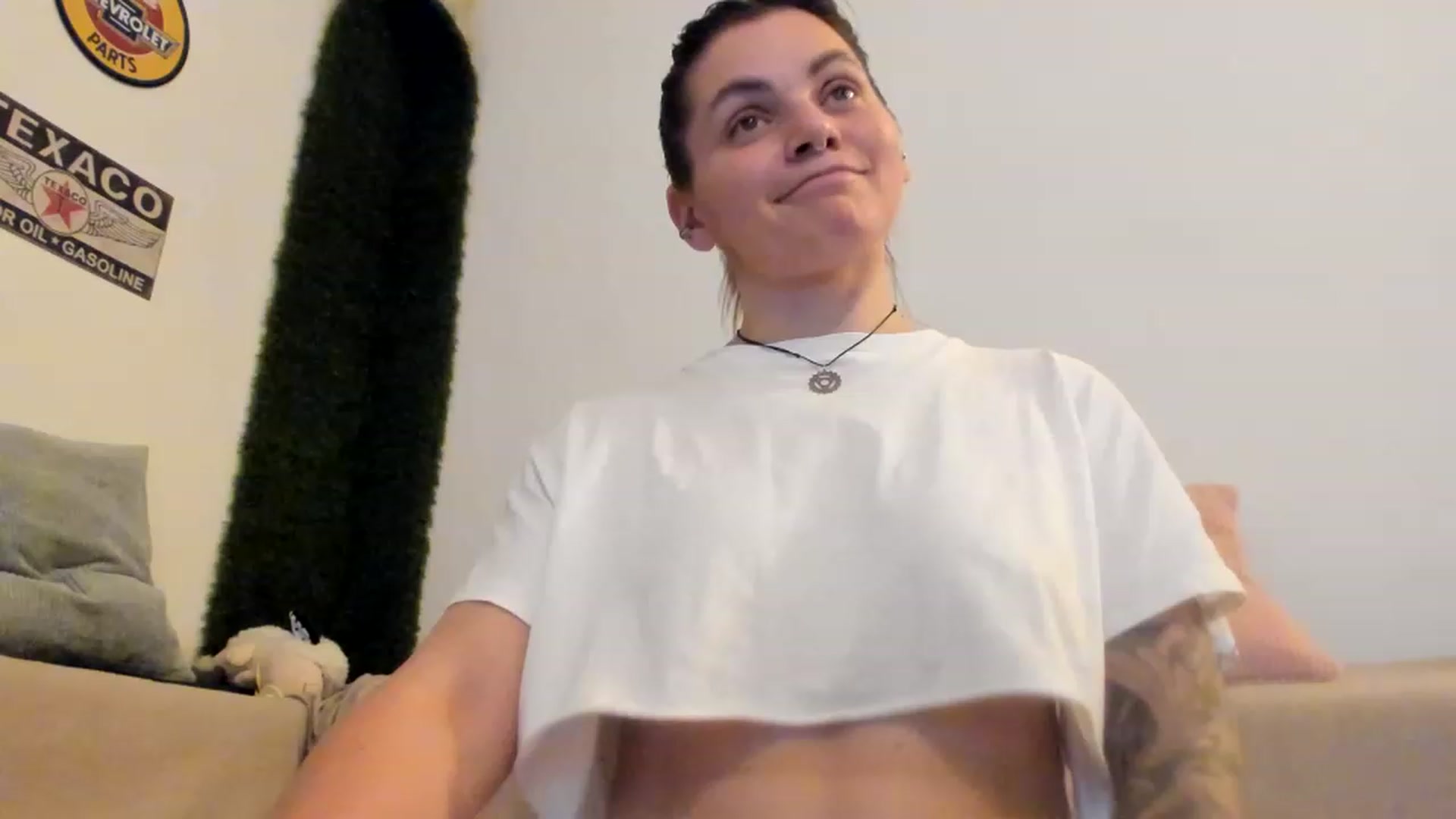 Gallery image thumbnail from PisuVamp_'s myfreecams stream on, 06/13/2023, 21:47 image 9 of 20