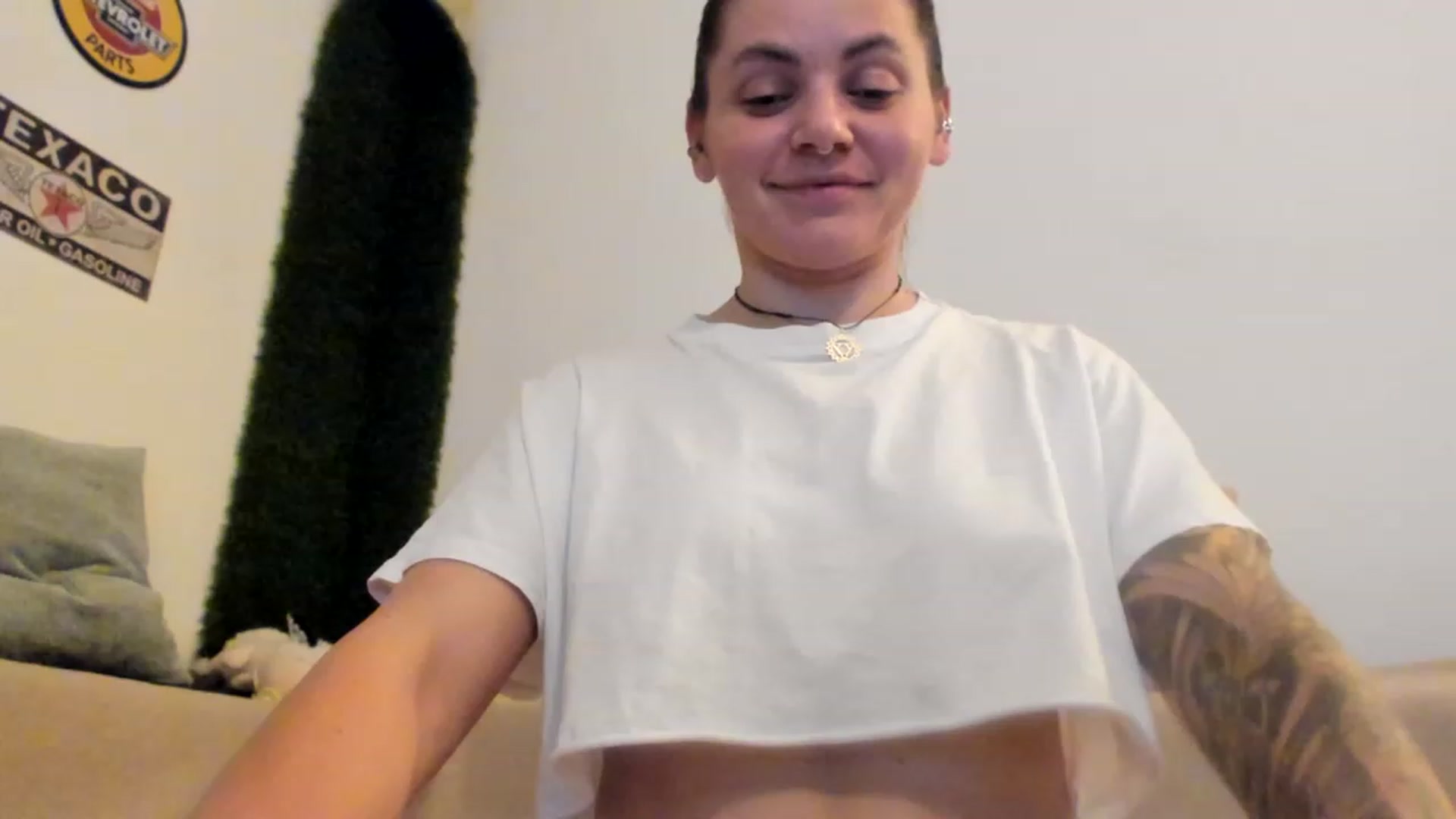 Gallery image thumbnail from PisuVamp_'s myfreecams stream on, 06/13/2023, 21:47 image 4 of 20