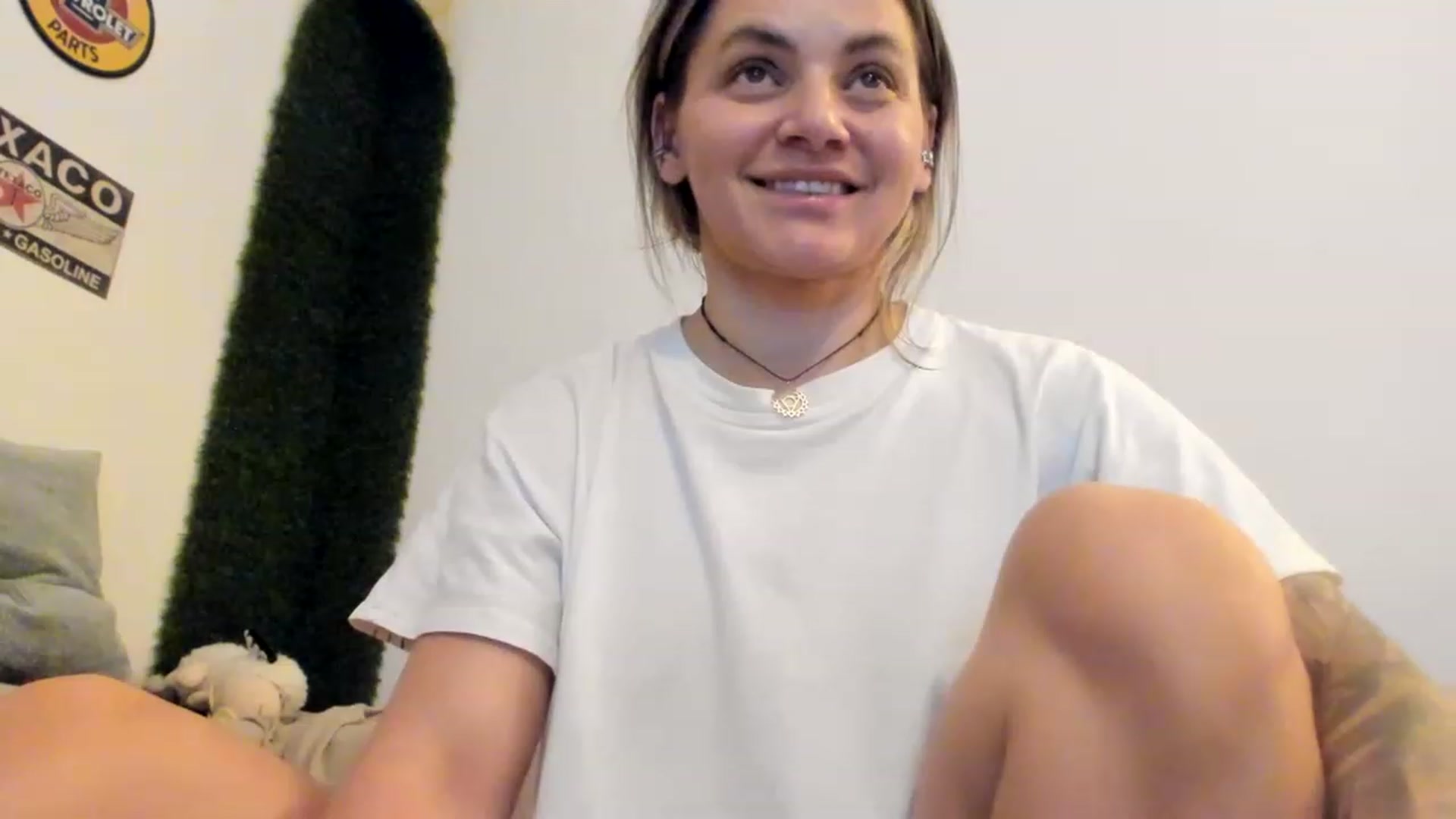 Gallery image thumbnail from PisuVamp_'s myfreecams stream on, 06/15/2023, 21:30 image 13 of 20