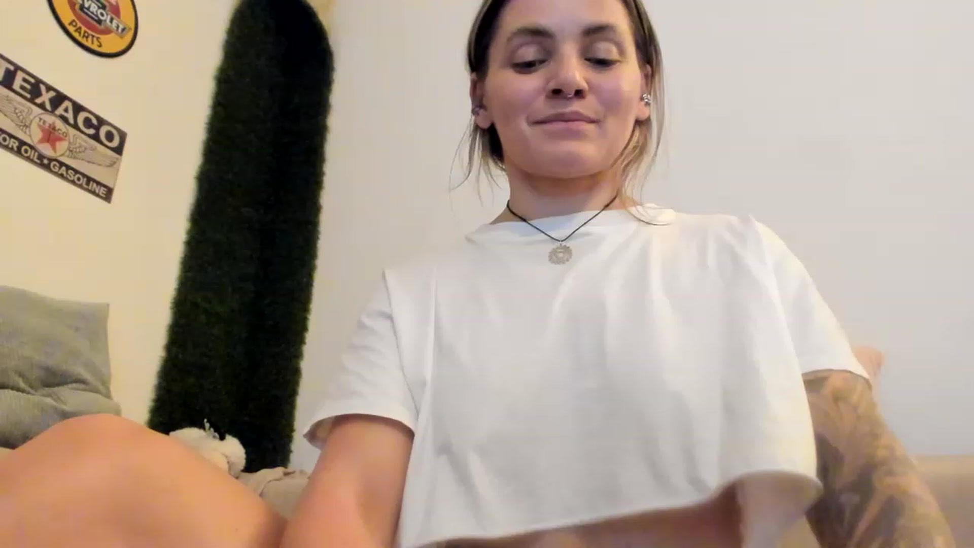 Gallery image thumbnail from PisuVamp_'s myfreecams stream on, 06/15/2023, 21:30 image 12 of 20