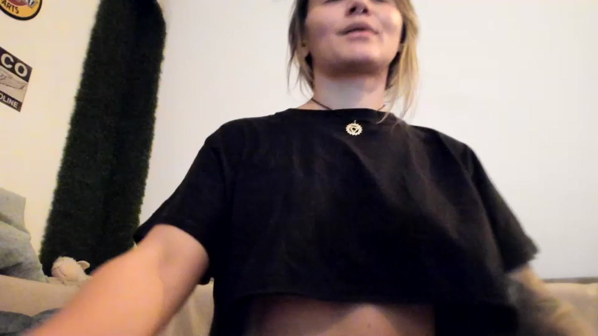 Gallery image thumbnail from PisuVamp_'s myfreecams stream on, 07/12/2023, 20:28 image 20 of 20