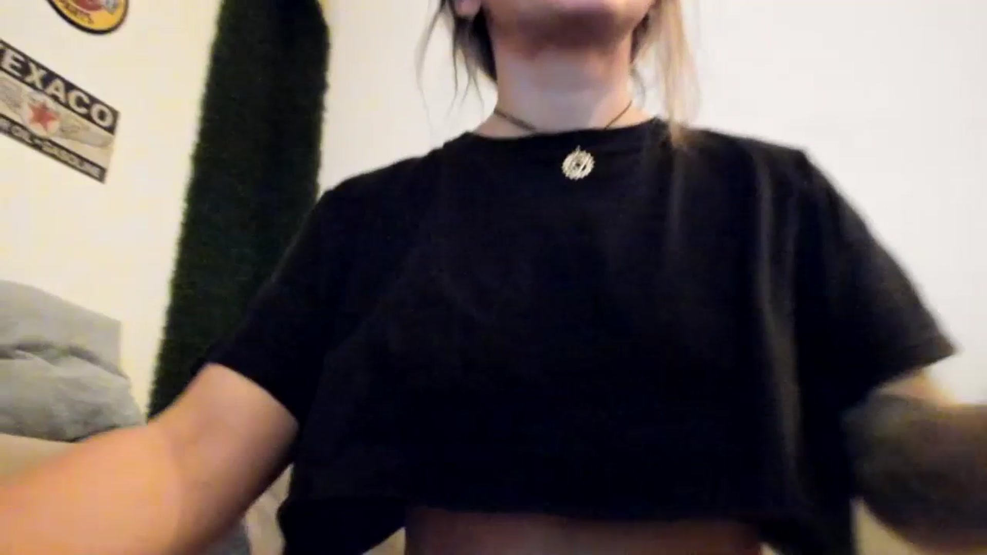 Gallery image thumbnail from PisuVamp_'s myfreecams stream on, 07/12/2023, 21:11 image 5 of 20
