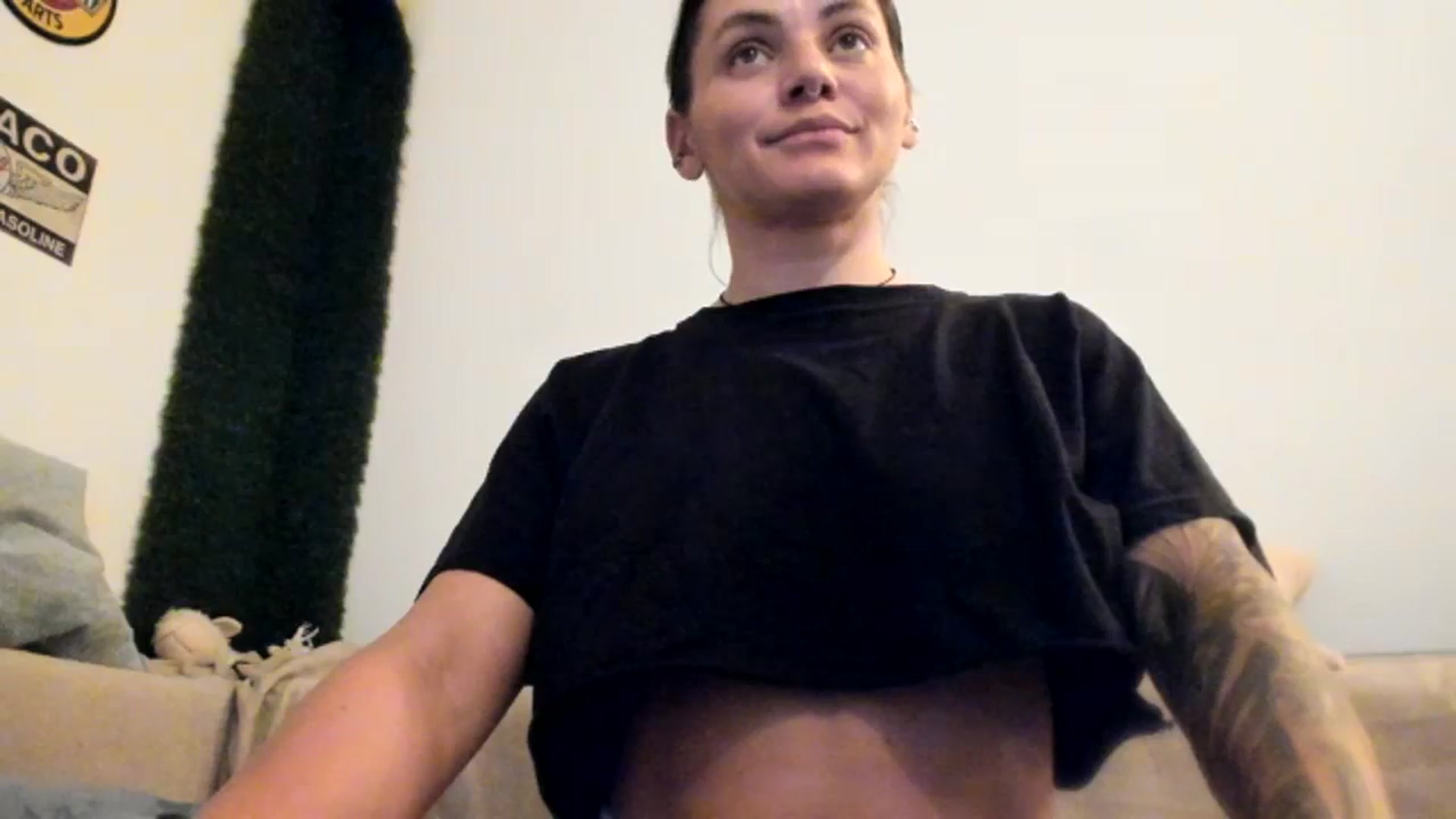 Gallery image thumbnail from PisuVamp_'s myfreecams stream on, 07/17/2023, 21:48 image 6 of 20