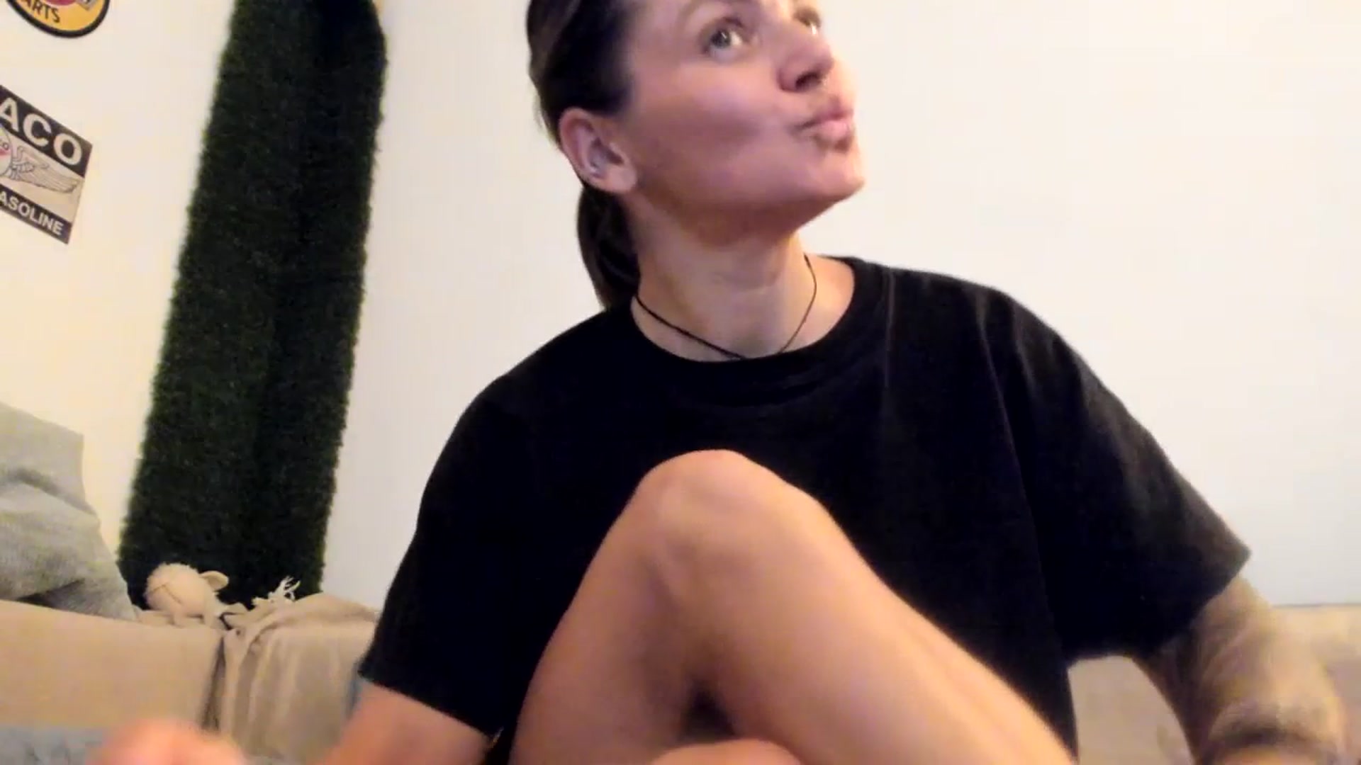 Gallery image thumbnail from PisuVamp_'s myfreecams stream on, 07/17/2023, 21:48 image 17 of 20