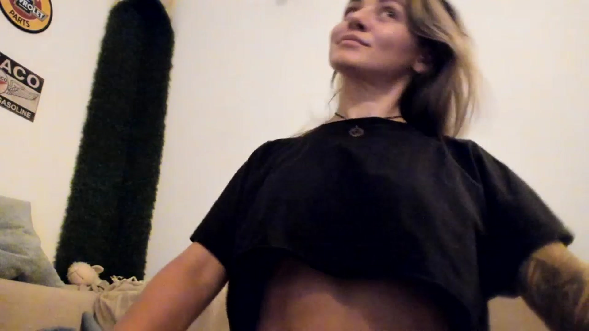 Gallery image thumbnail from PisuVamp_'s myfreecams stream on, 07/19/2023, 20:31 image 7 of 20