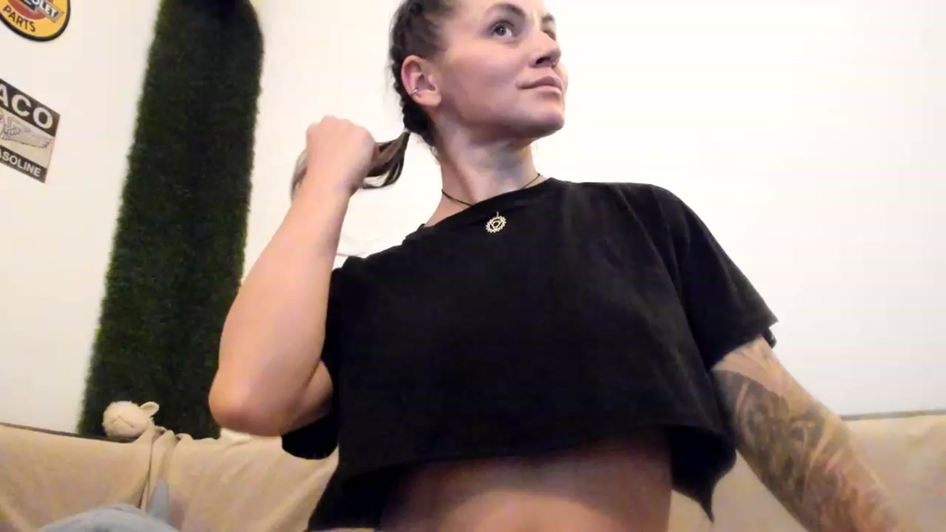 Gallery image thumbnail from PisuVamp_'s myfreecams stream on, 07/27/2023, 18:47 image 9 of 20