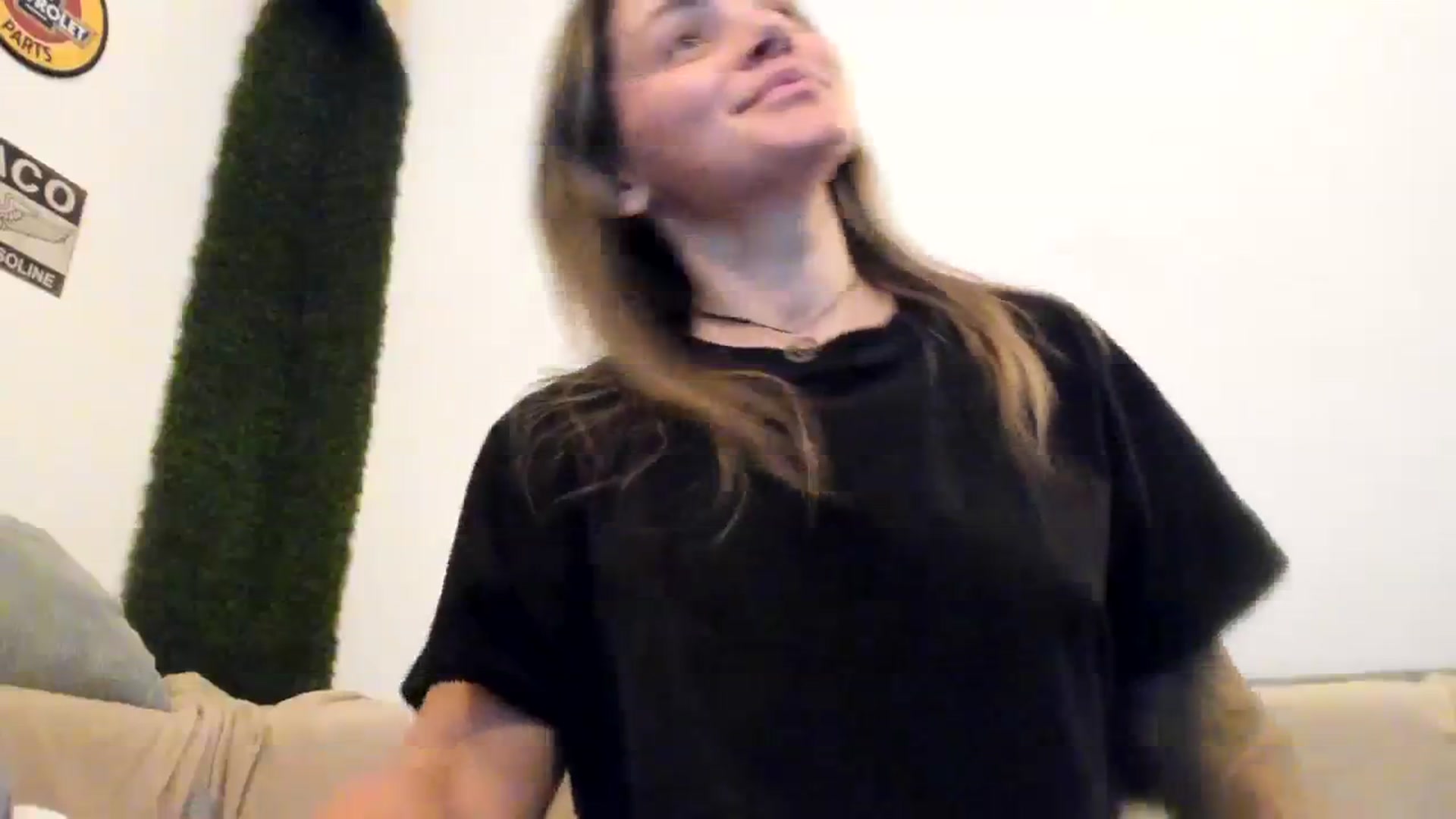 Gallery image thumbnail from PisuVamp_'s myfreecams stream on, 08/14/2023, 21:34 image 11 of 20
