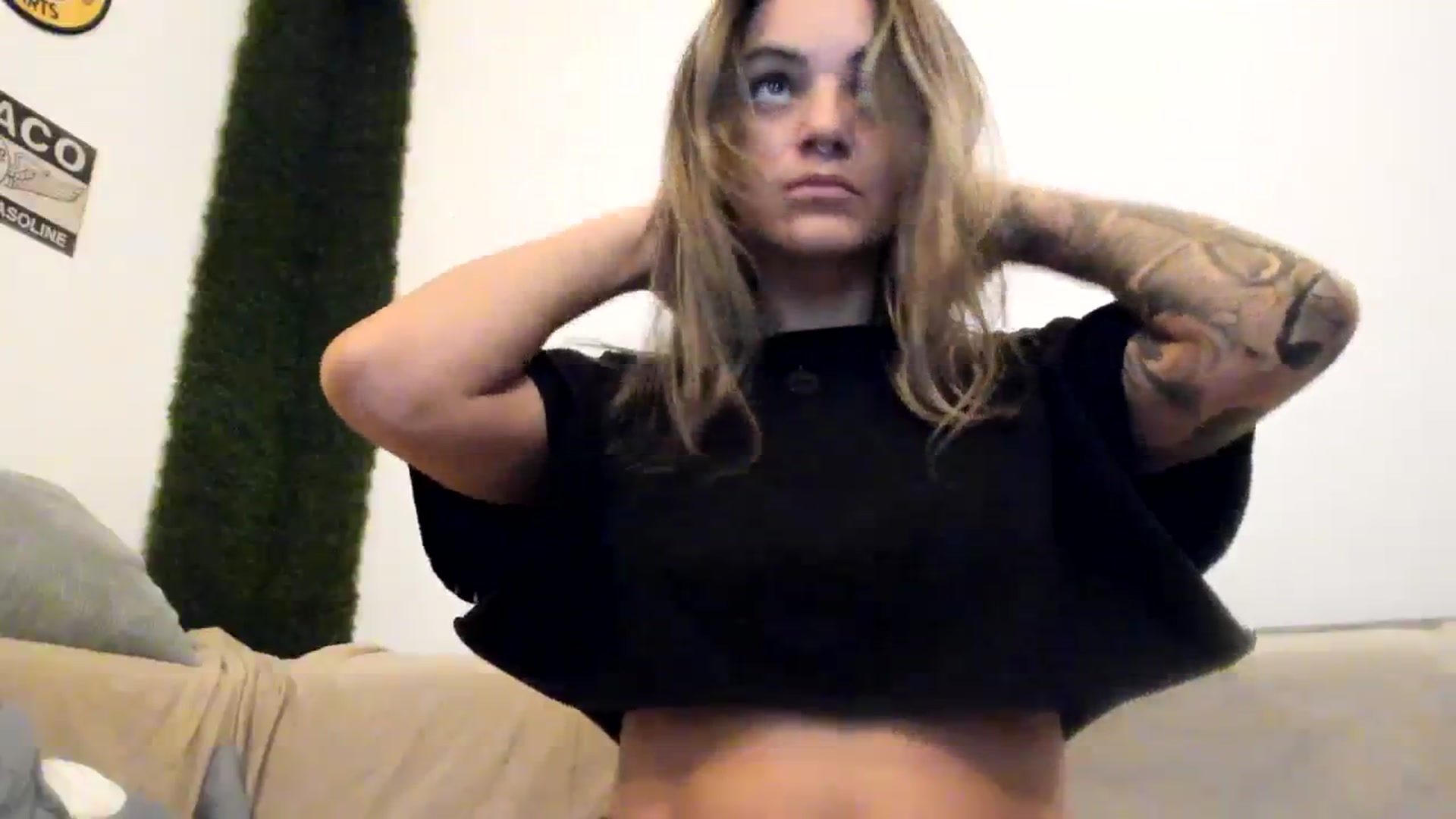 Gallery image thumbnail from PisuVamp_'s myfreecams stream on, 08/14/2023, 21:34 image 5 of 20