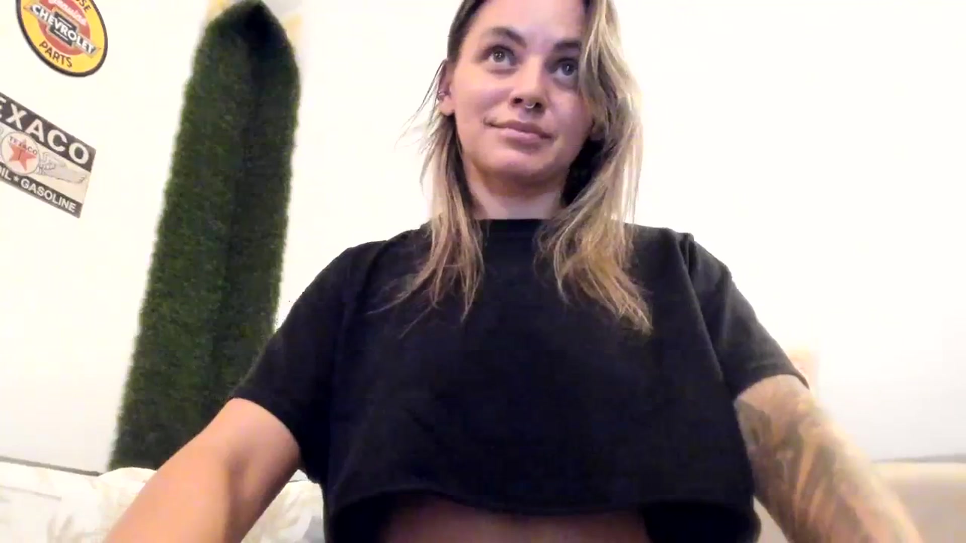 Gallery image thumbnail from PisuVamp_'s myfreecams stream on, 09/14/2023, 21:25 image 20 of 20