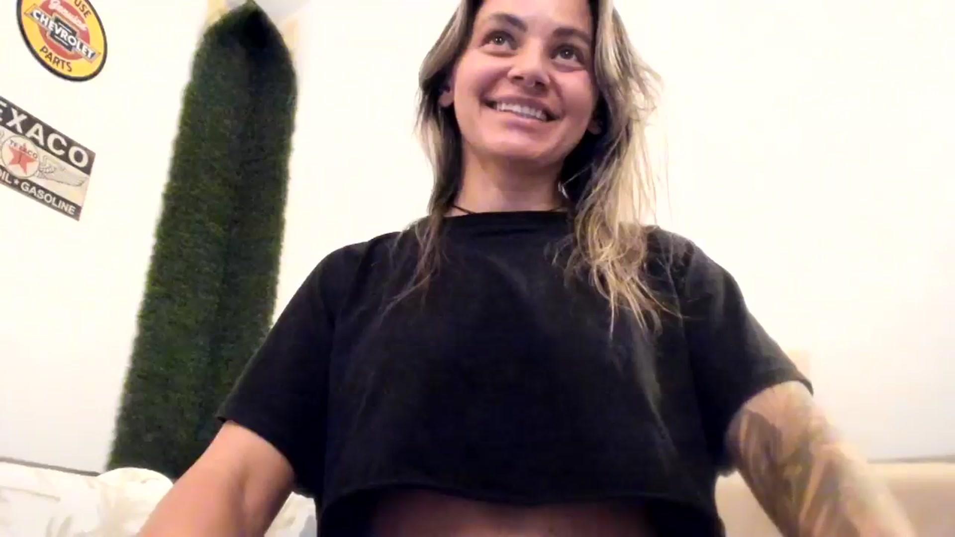 Gallery image thumbnail from PisuVamp_'s myfreecams stream on, 09/14/2023, 21:25 image 13 of 20