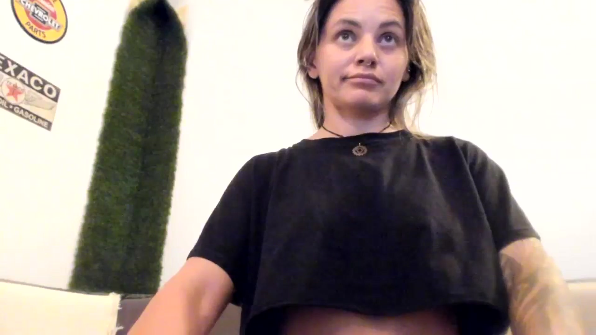 Gallery image thumbnail from PisuVamp_'s myfreecams stream on, 09/16/2023, 21:51 image 7 of 20