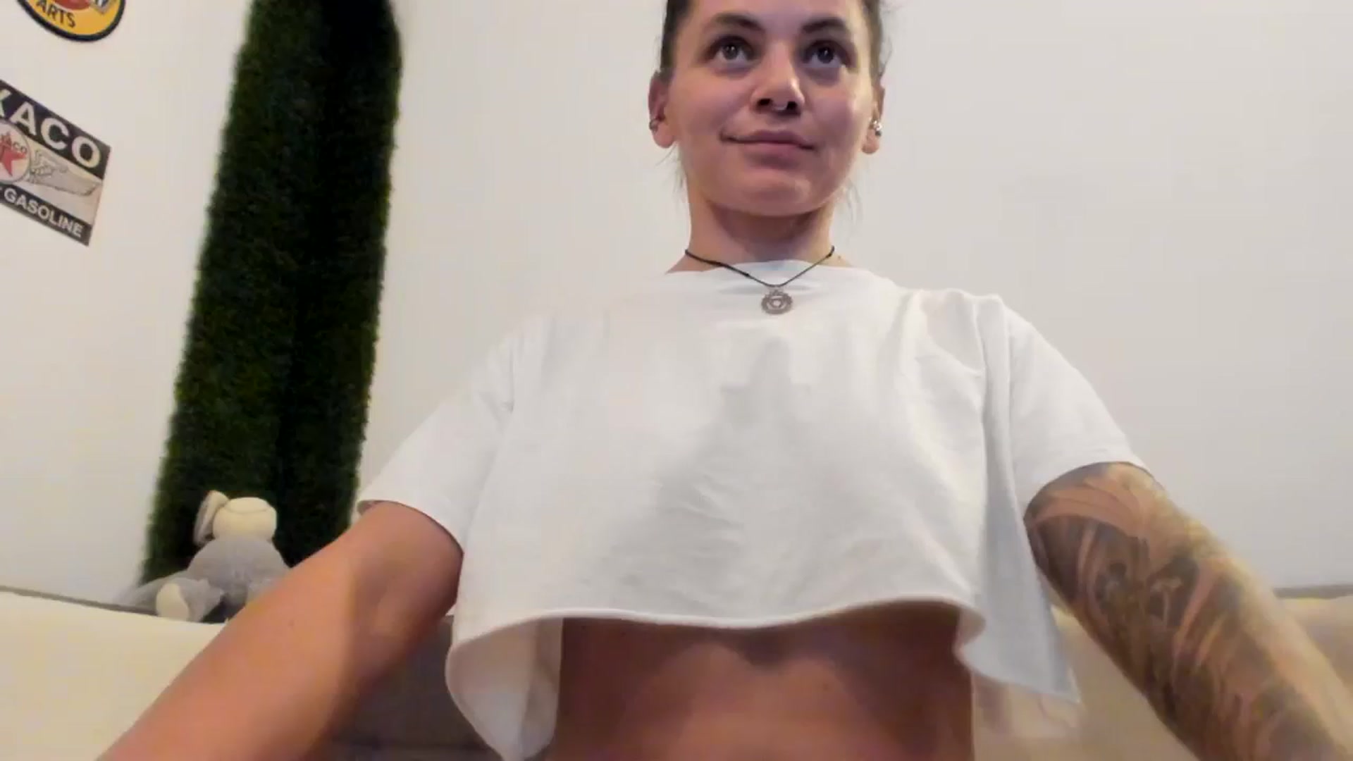 Gallery image thumbnail from PisuVamp_'s myfreecams stream on, 09/19/2023, 21:13 image 10 of 20