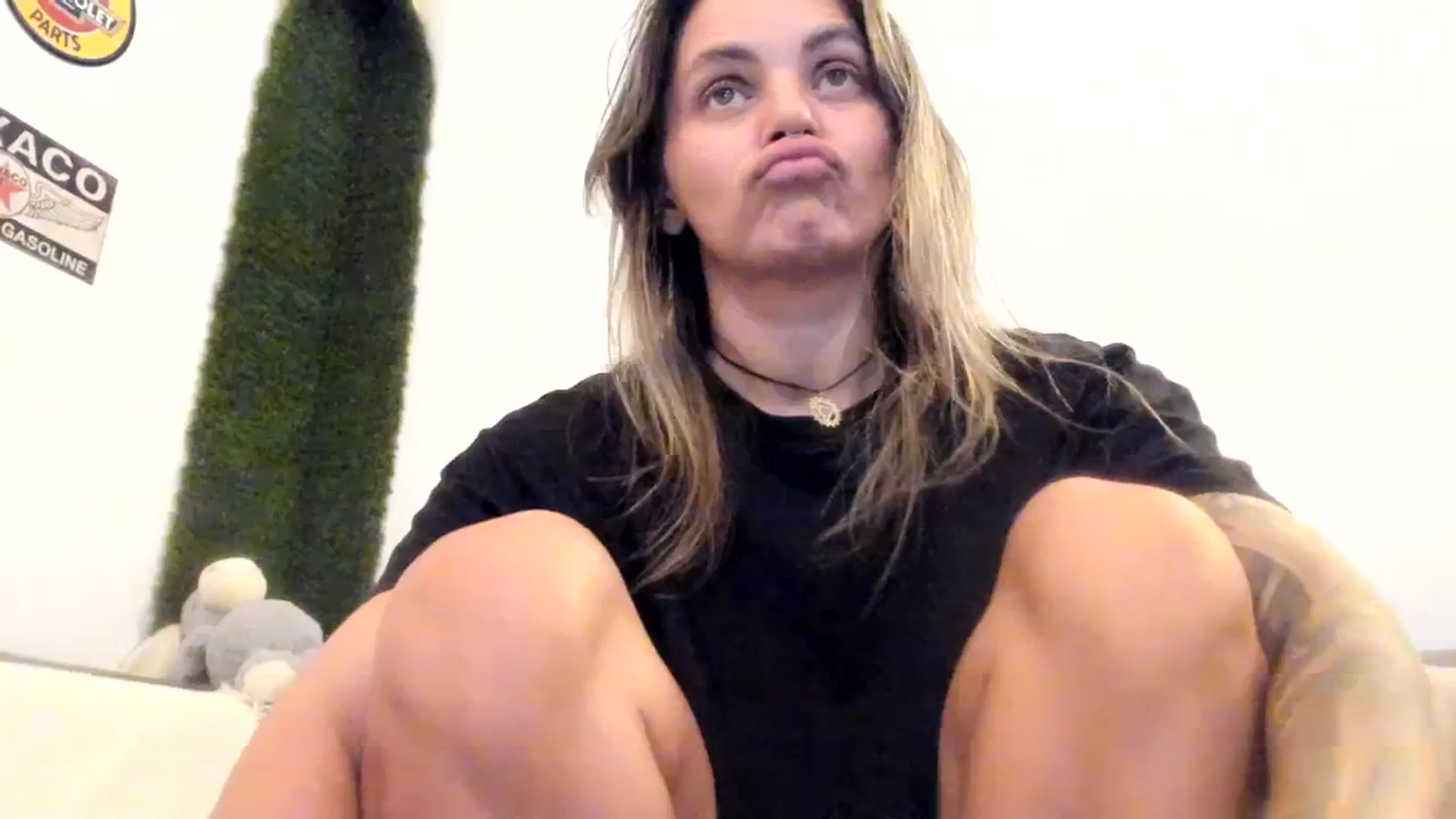Gallery image thumbnail from PisuVamp_'s myfreecams stream on, 09/25/2023, 21:04 image 19 of 20