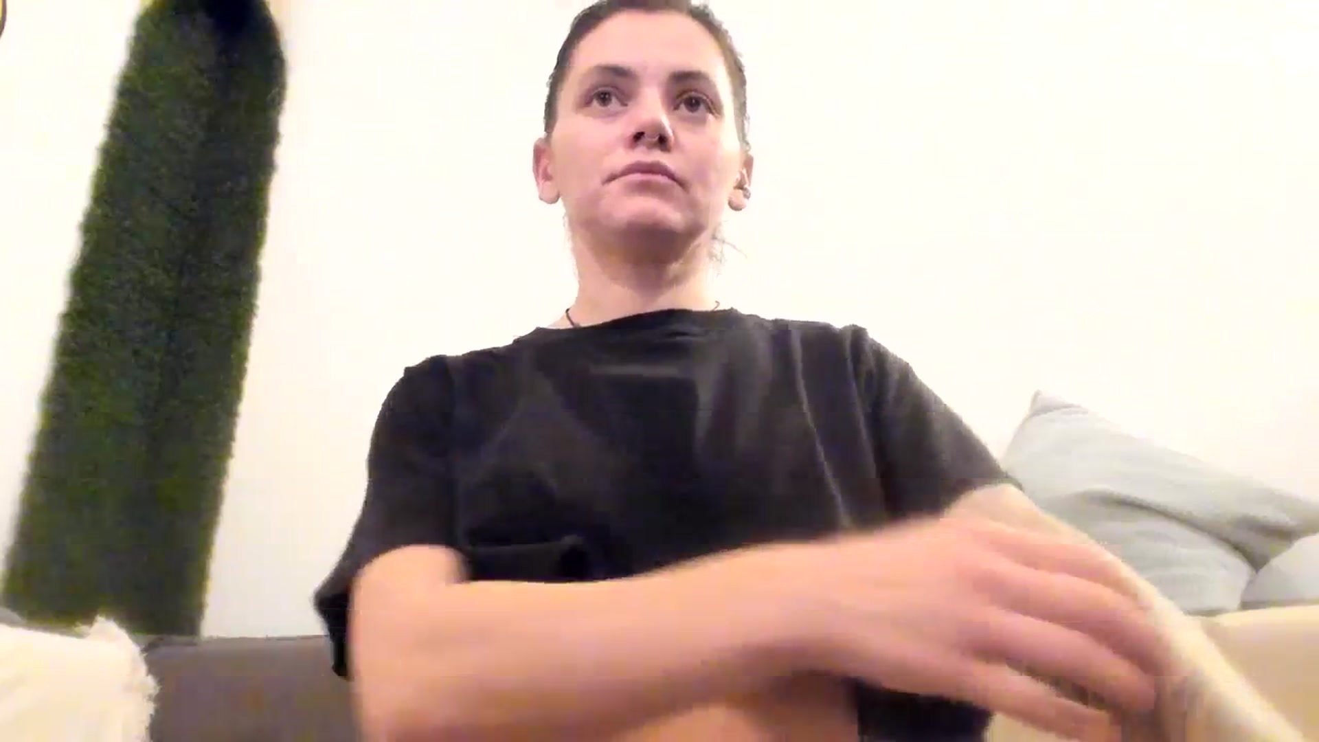 Gallery image thumbnail from PisuVamp_'s myfreecams stream on, 12/08/2023, 21:13 image 6 of 20
