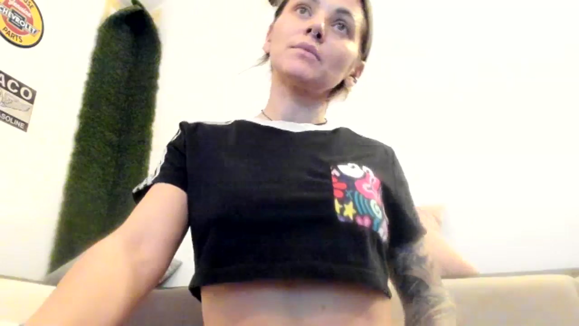 Gallery image thumbnail from PisuVamp_'s myfreecams stream on, 01/15/2024, 21:28 image 2 of 20