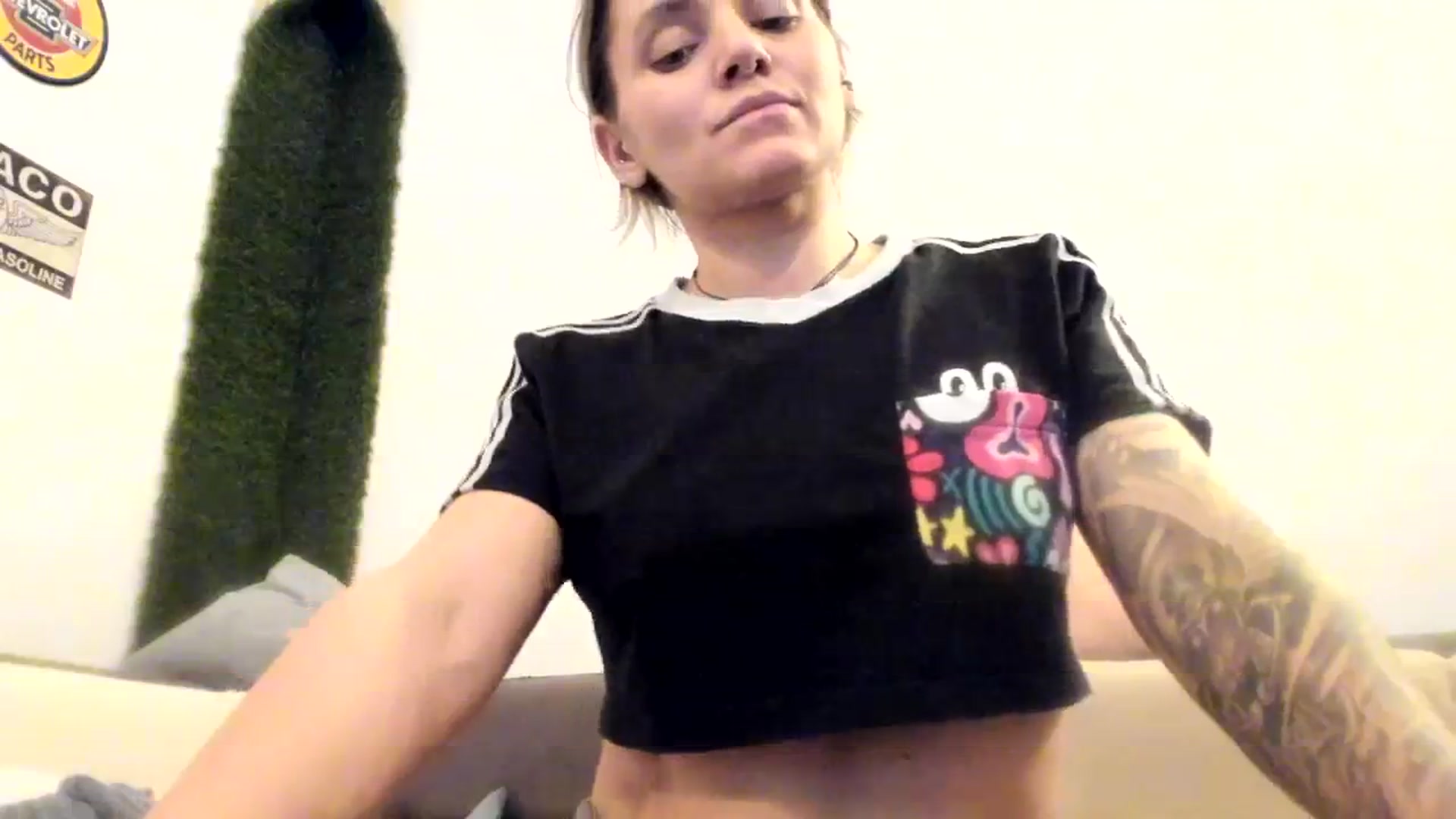 Gallery image thumbnail from PisuVamp_'s myfreecams stream on, 01/15/2024, 21:28 image 15 of 20