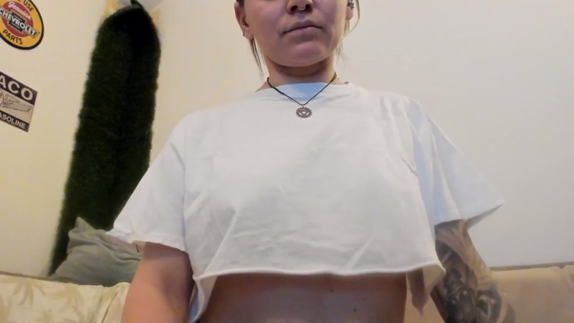 Gallery image thumbnail from PisuVamp_'s myfreecams stream on, 03/26/2024, 21:25 image 18 of 20