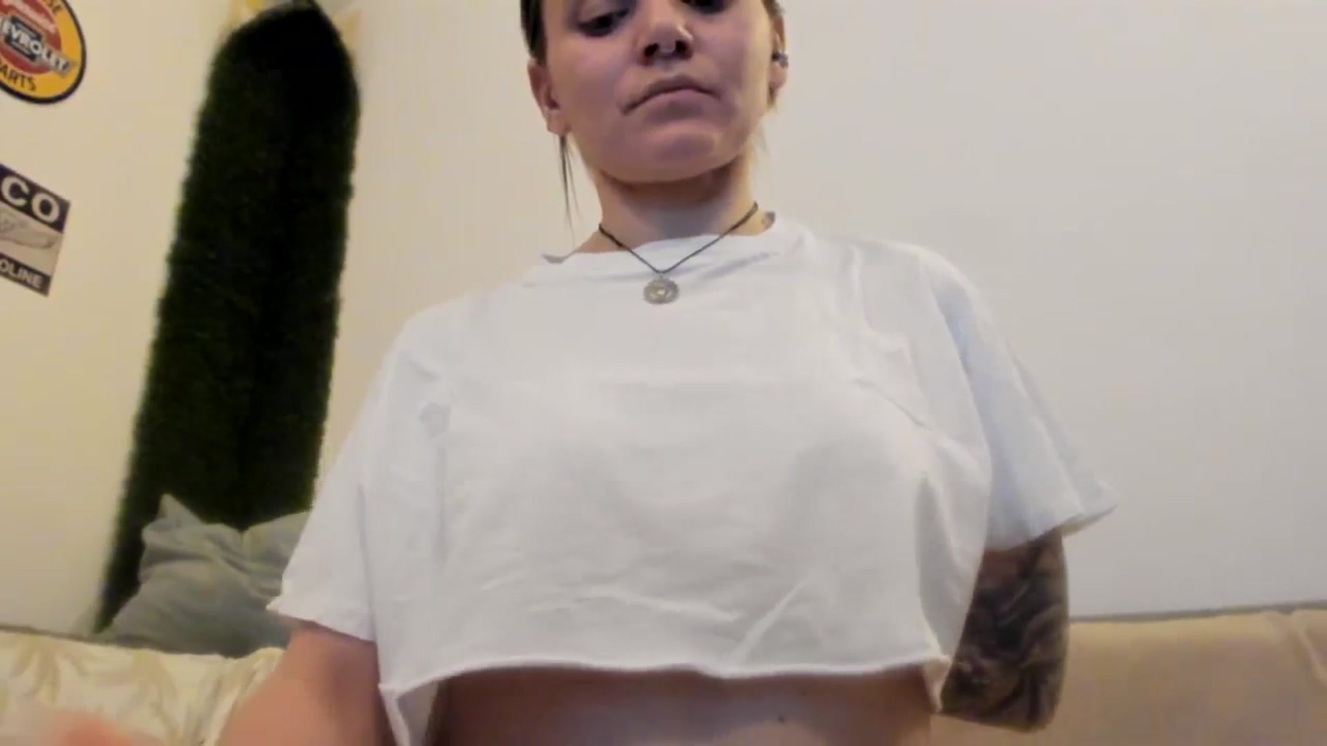Gallery image thumbnail from PisuVamp_'s myfreecams stream on, 03/26/2024, 21:25 image 14 of 20
