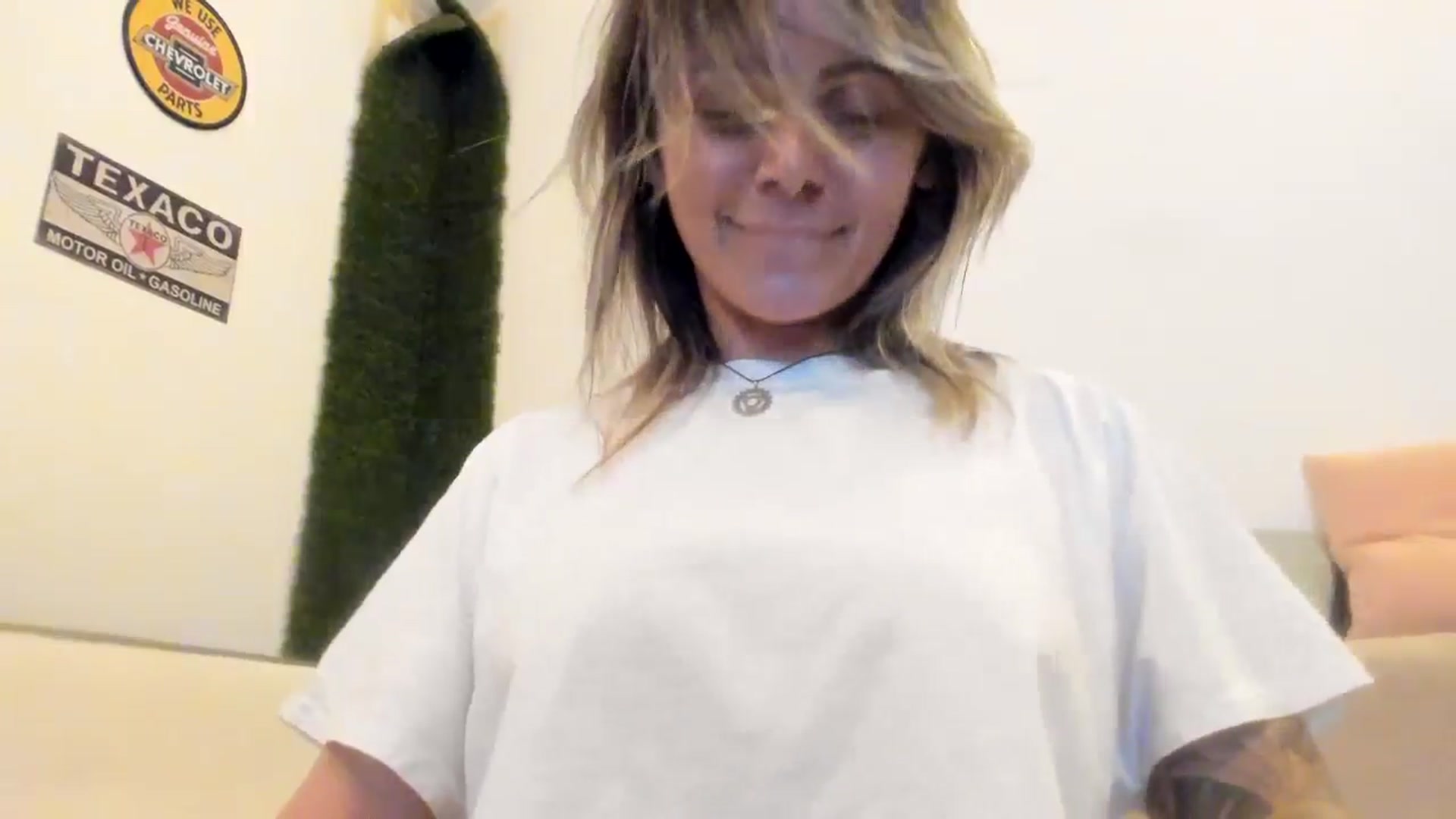 Gallery image thumbnail from PisuVamp_'s myfreecams stream on, 06/16/2024, 21:45 image 19 of 20