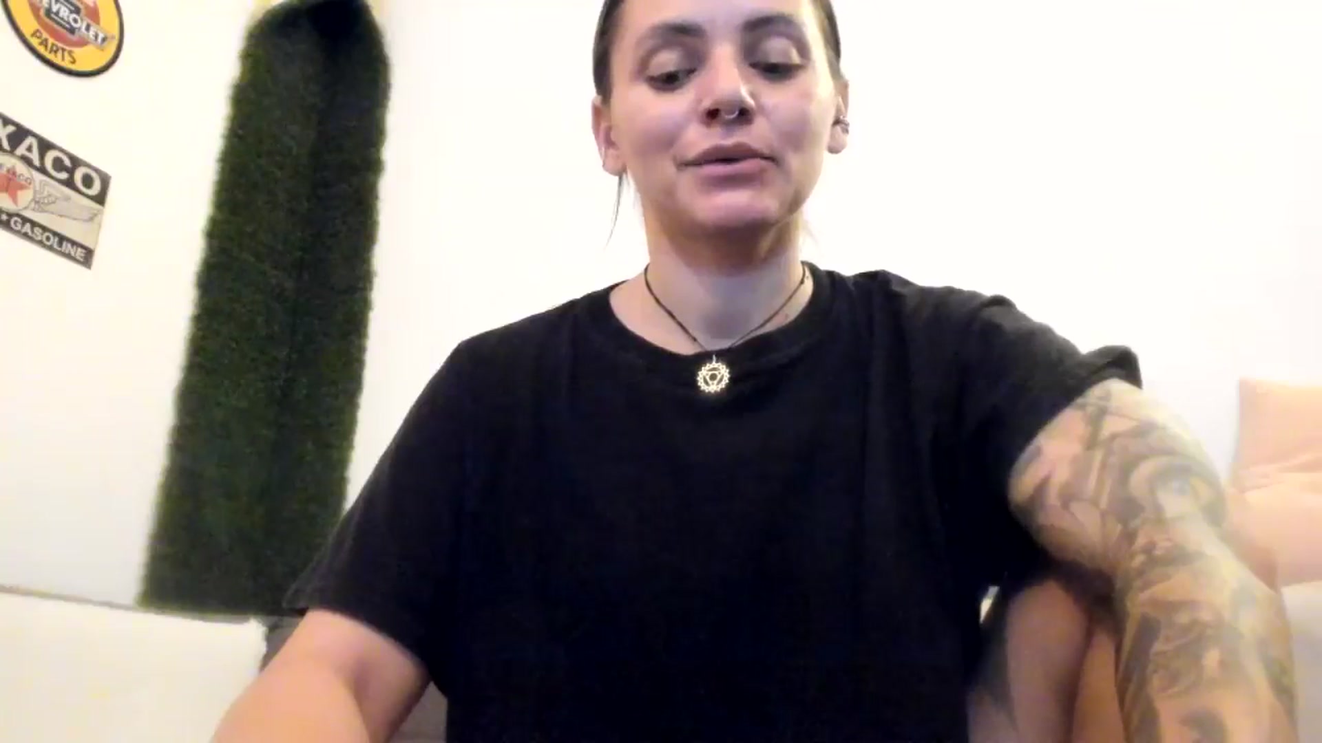 Gallery image thumbnail from PisuVamp_'s myfreecams stream on, 06/17/2024, 21:50 image 9 of 20
