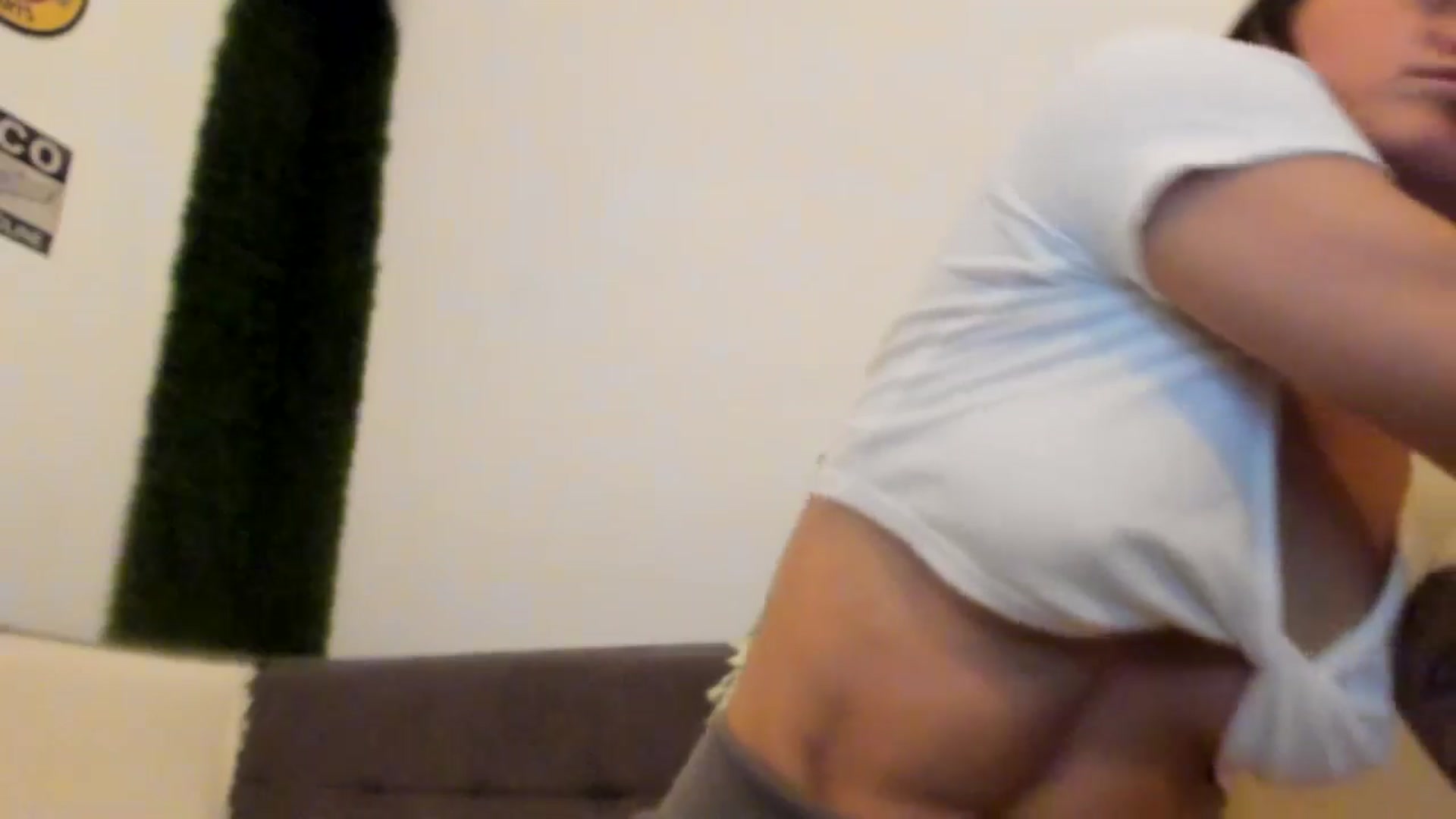 Gallery image thumbnail from PisuVamp_'s myfreecams stream on, 07/04/2024, 20:34 image 8 of 20