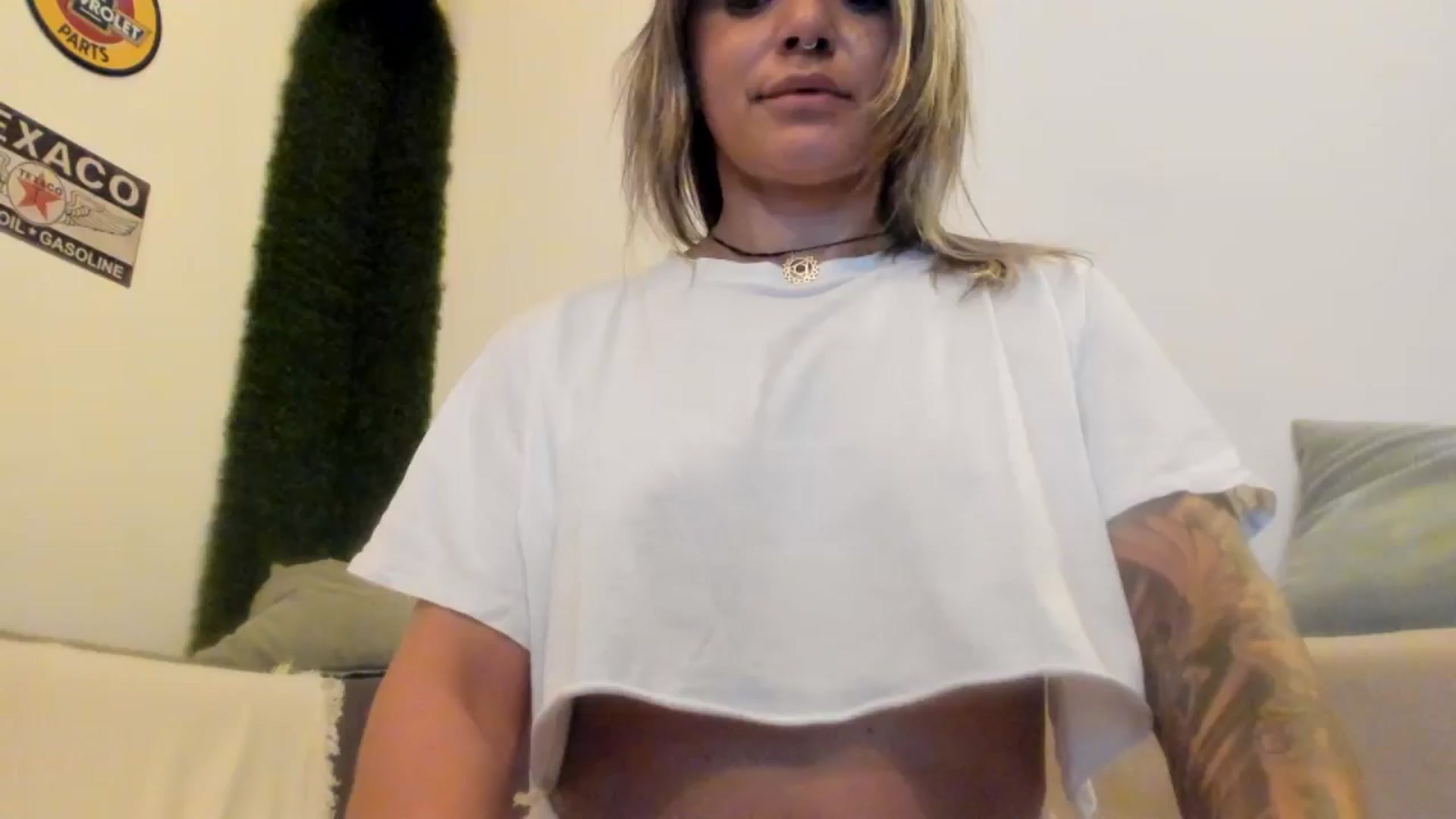 Gallery image thumbnail from PisuVamp_'s myfreecams stream on, 07/20/2024, 21:14 image 1 of 20