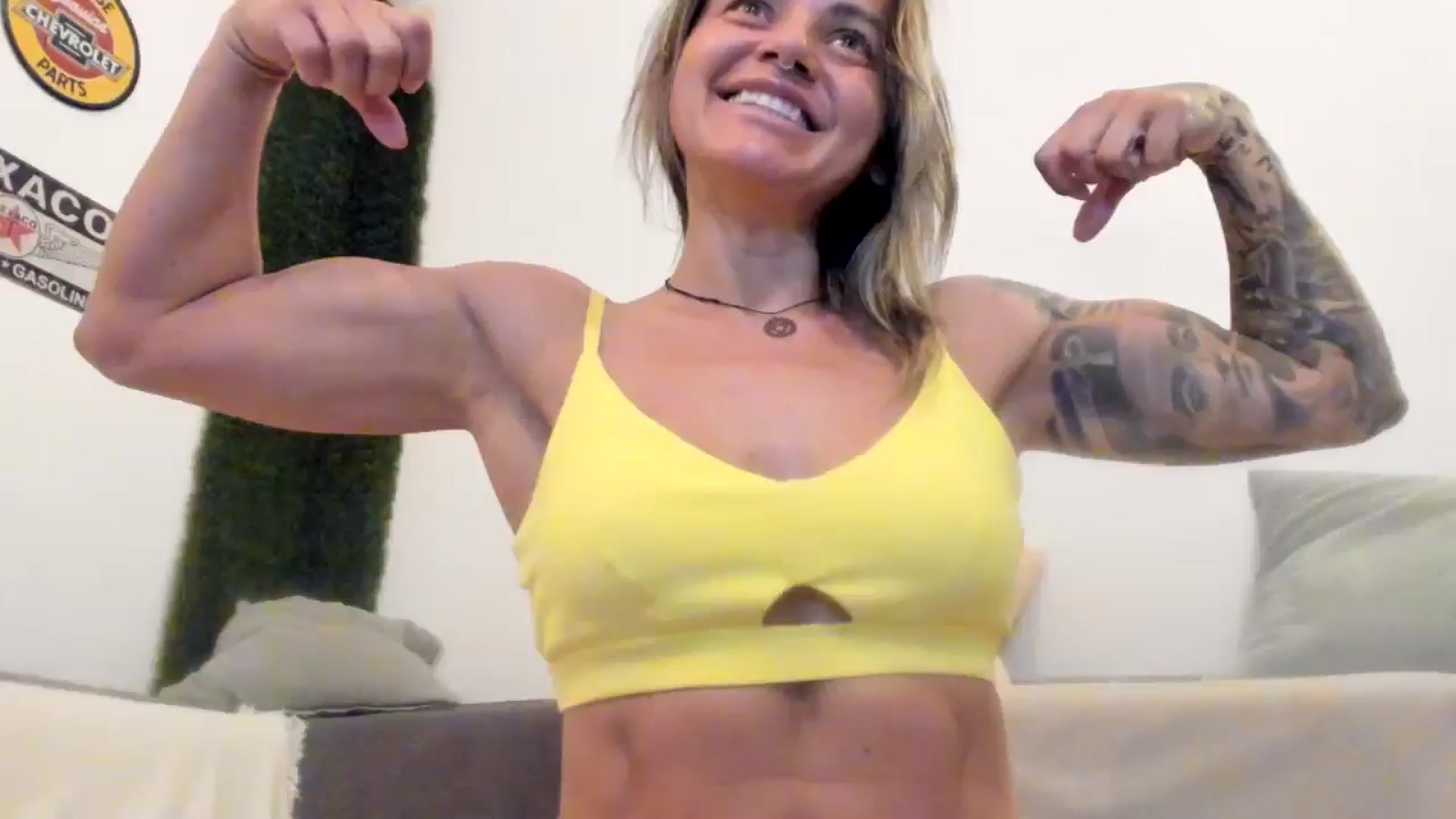 Gallery image thumbnail from PisuVamp_'s myfreecams stream on, 07/22/2024, 22:01 image 11 of 20