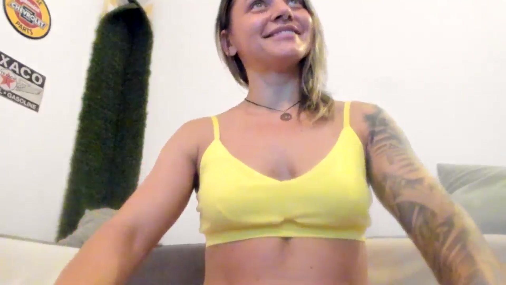 Gallery image thumbnail from PisuVamp_'s myfreecams stream on, 07/22/2024, 22:01 image 6 of 20