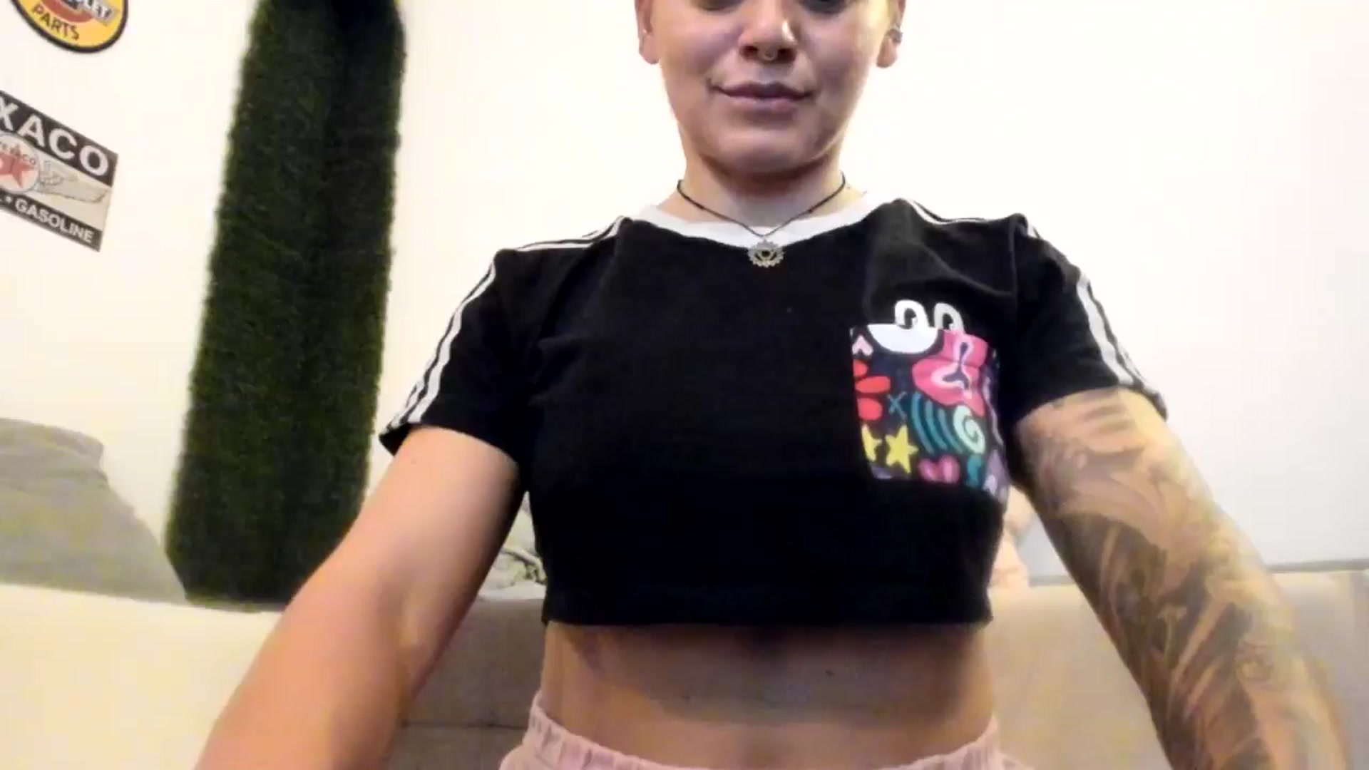 Gallery image thumbnail from PisuVamp_'s myfreecams stream on, 08/01/2024, 20:52 image 10 of 20