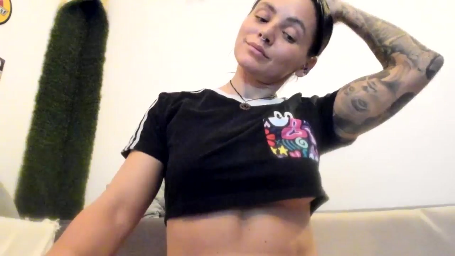 Gallery image thumbnail from PisuVamp_'s myfreecams stream on, 08/07/2024, 20:55 image 2 of 20
