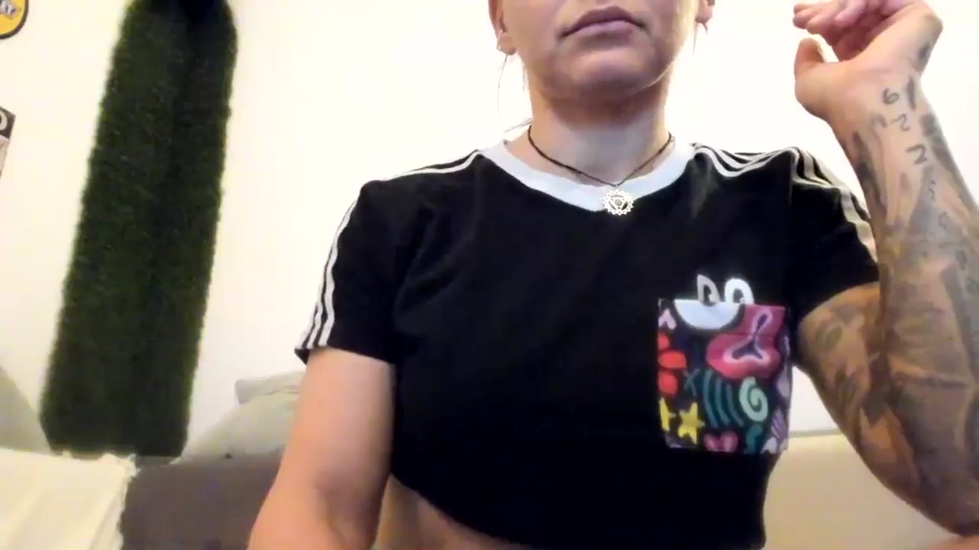 Gallery image thumbnail from PisuVamp_'s myfreecams stream on, 08/07/2024, 20:55 image 14 of 20