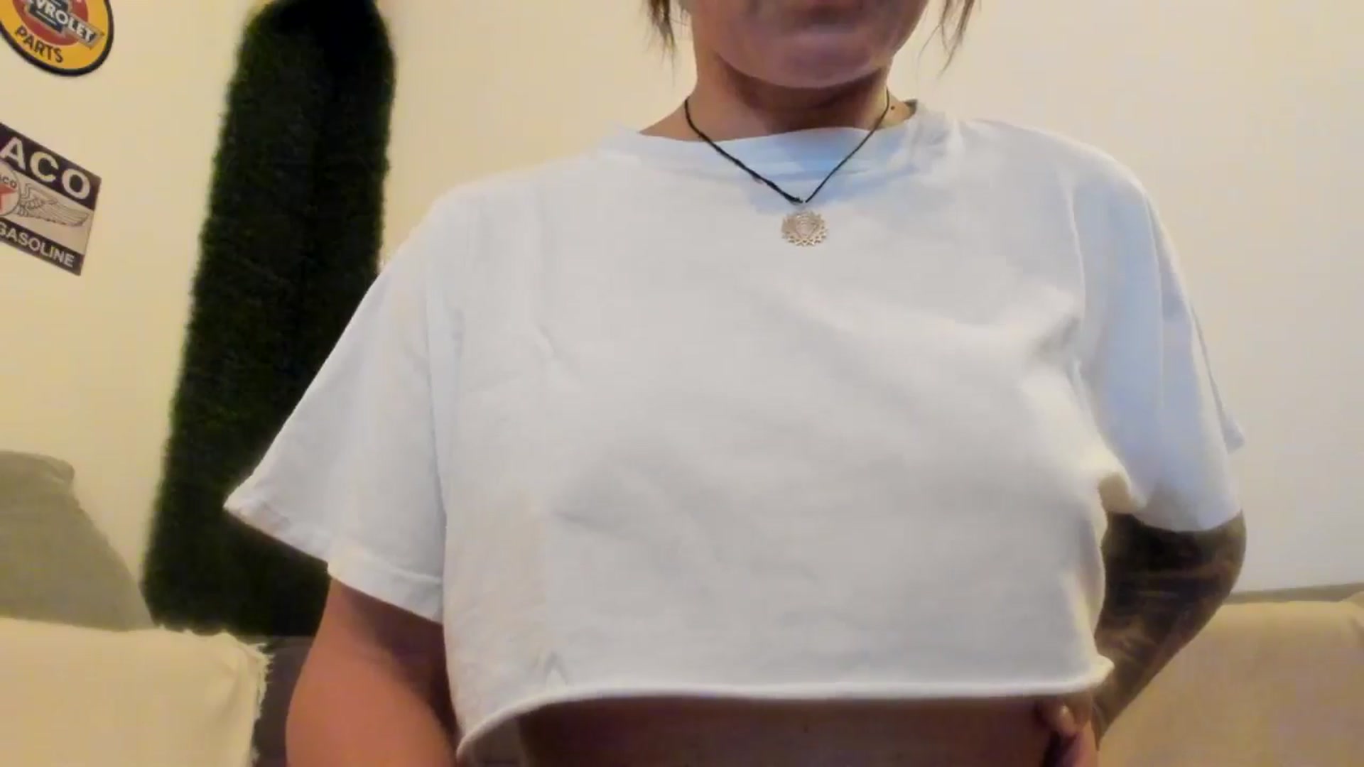 Gallery image thumbnail from PisuVamp_'s myfreecams stream on, 08/09/2024, 21:07 image 5 of 20