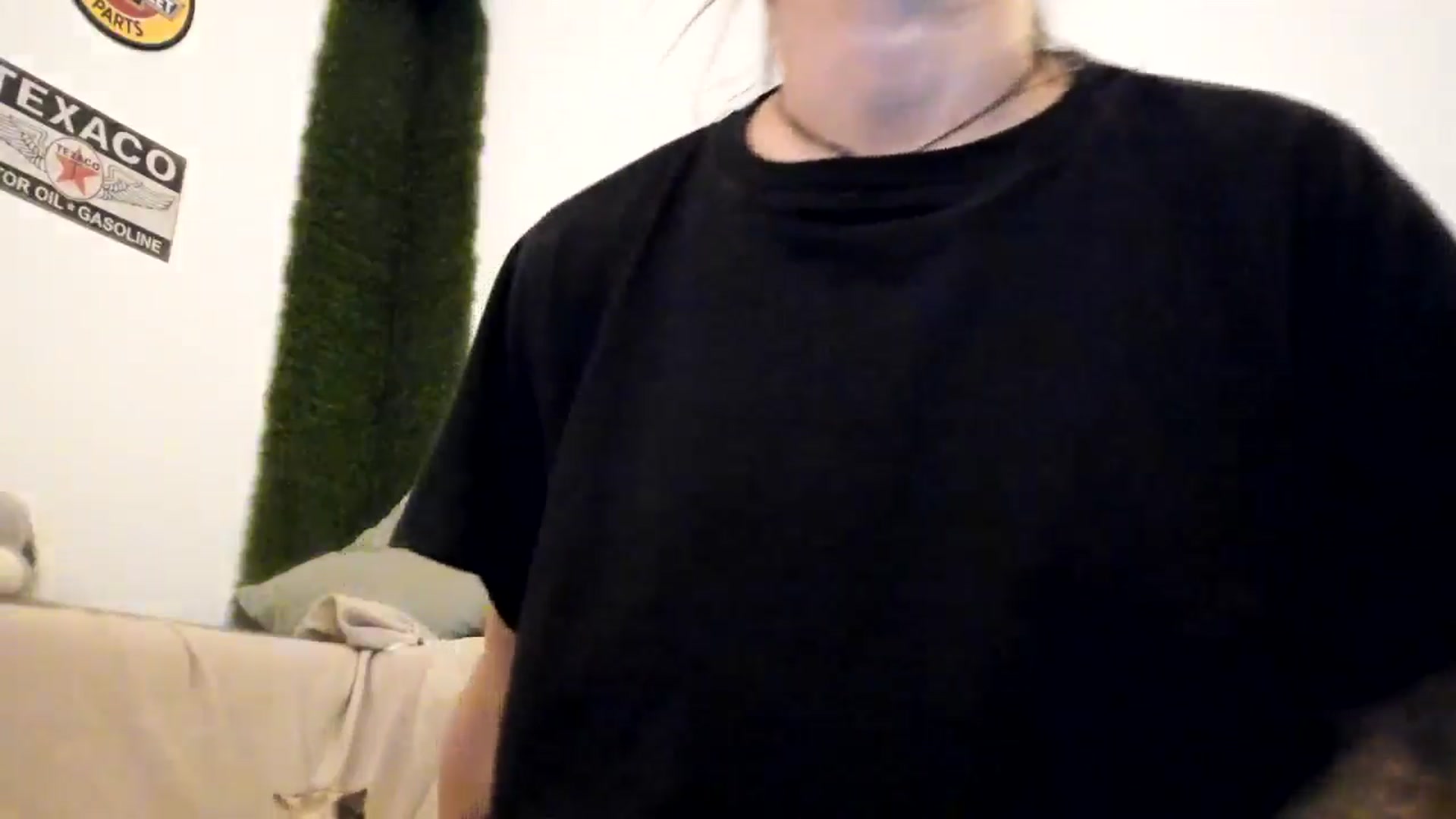 Gallery image thumbnail from PisuVamp_'s myfreecams stream on, 09/11/2024, 21:02 image 17 of 20