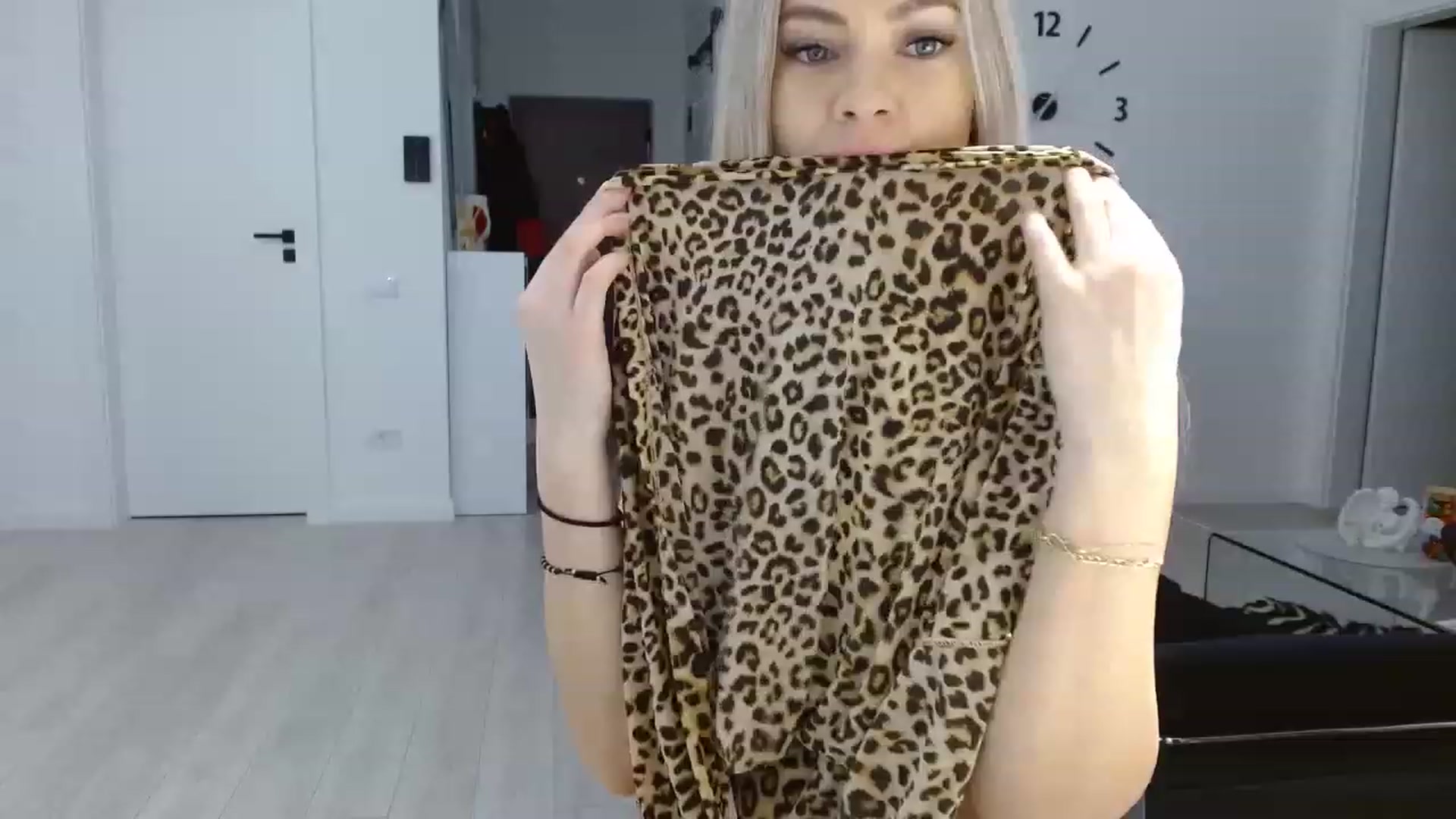 Gallery image thumbnail from PiumyMadWorld's myfreecams stream on, 01/21/2023, 18:29 image 11 of 20