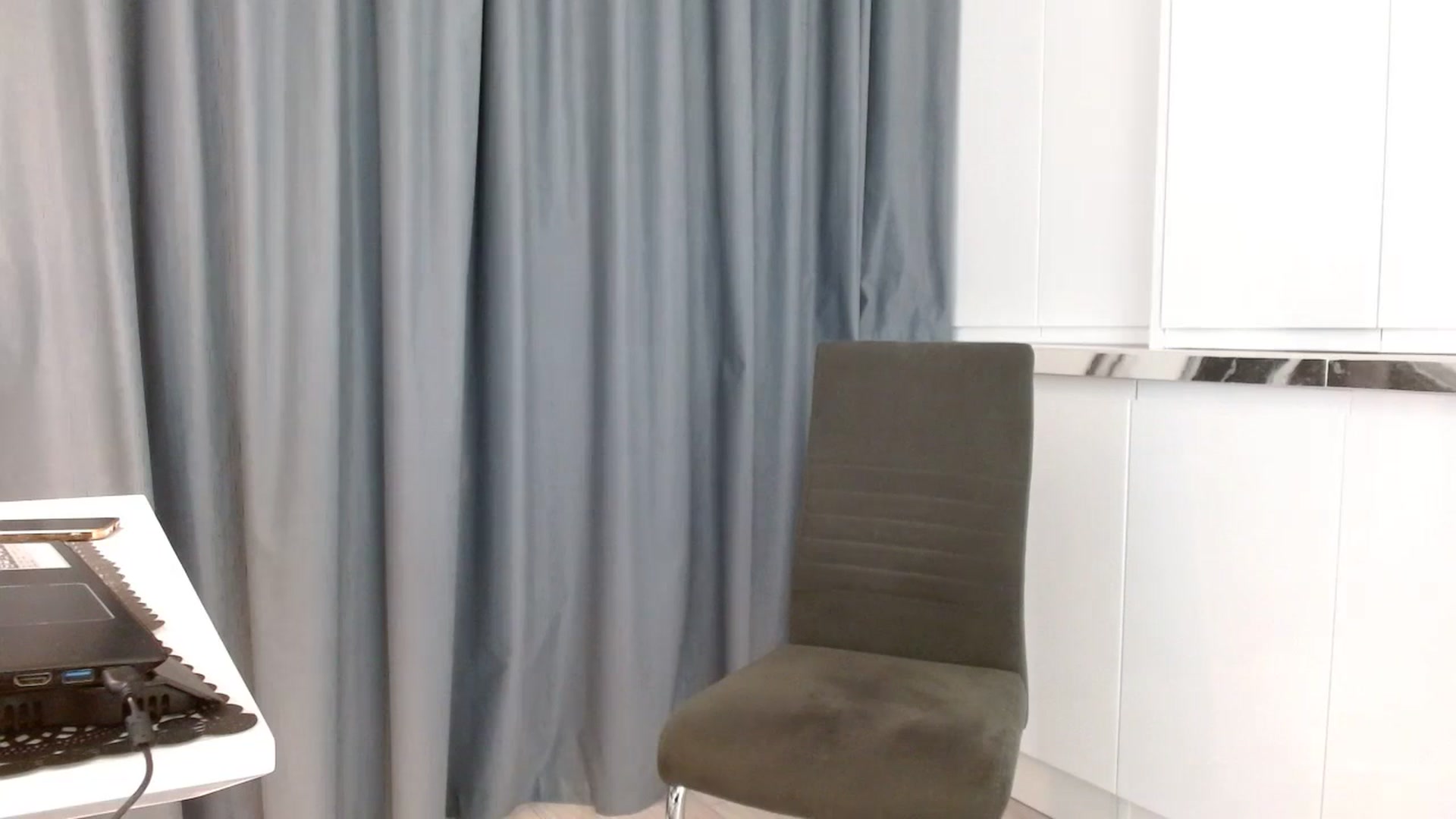 Gallery image thumbnail from PiumyMadWorld's myfreecams stream on, 04/27/2024, 17:49 image 14 of 20