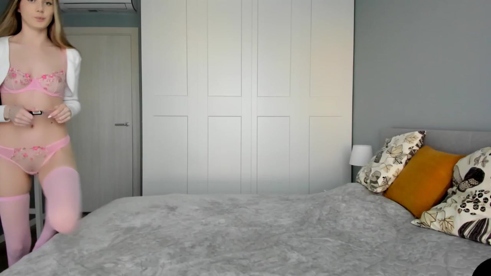 Gallery image thumbnail from Pixelss's myfreecams stream on, 09/06/2025, 10:03 image 1 of 20